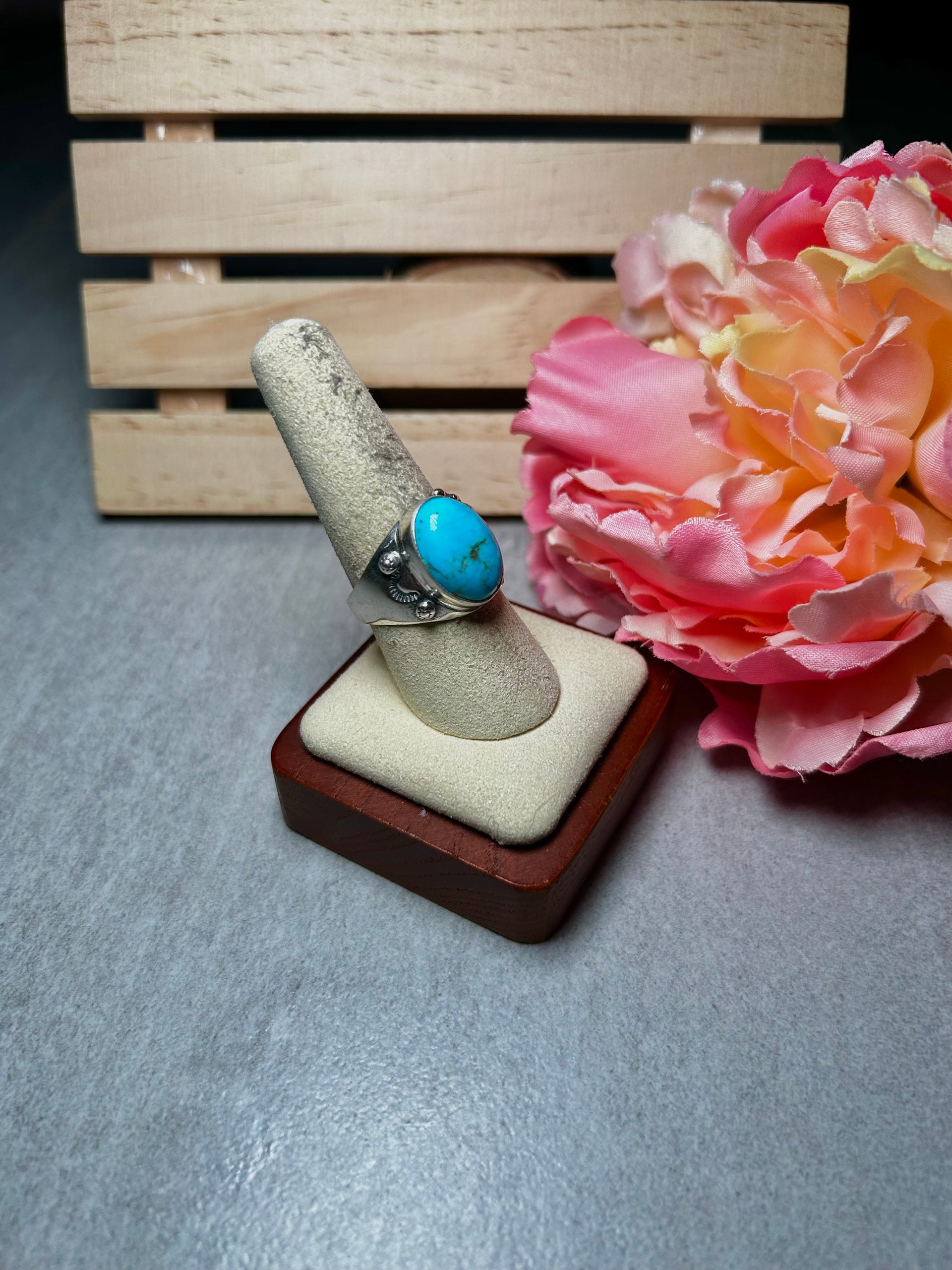 Navajo Made Kingman Turquoise & Sterling Silver Ring Size 8.75