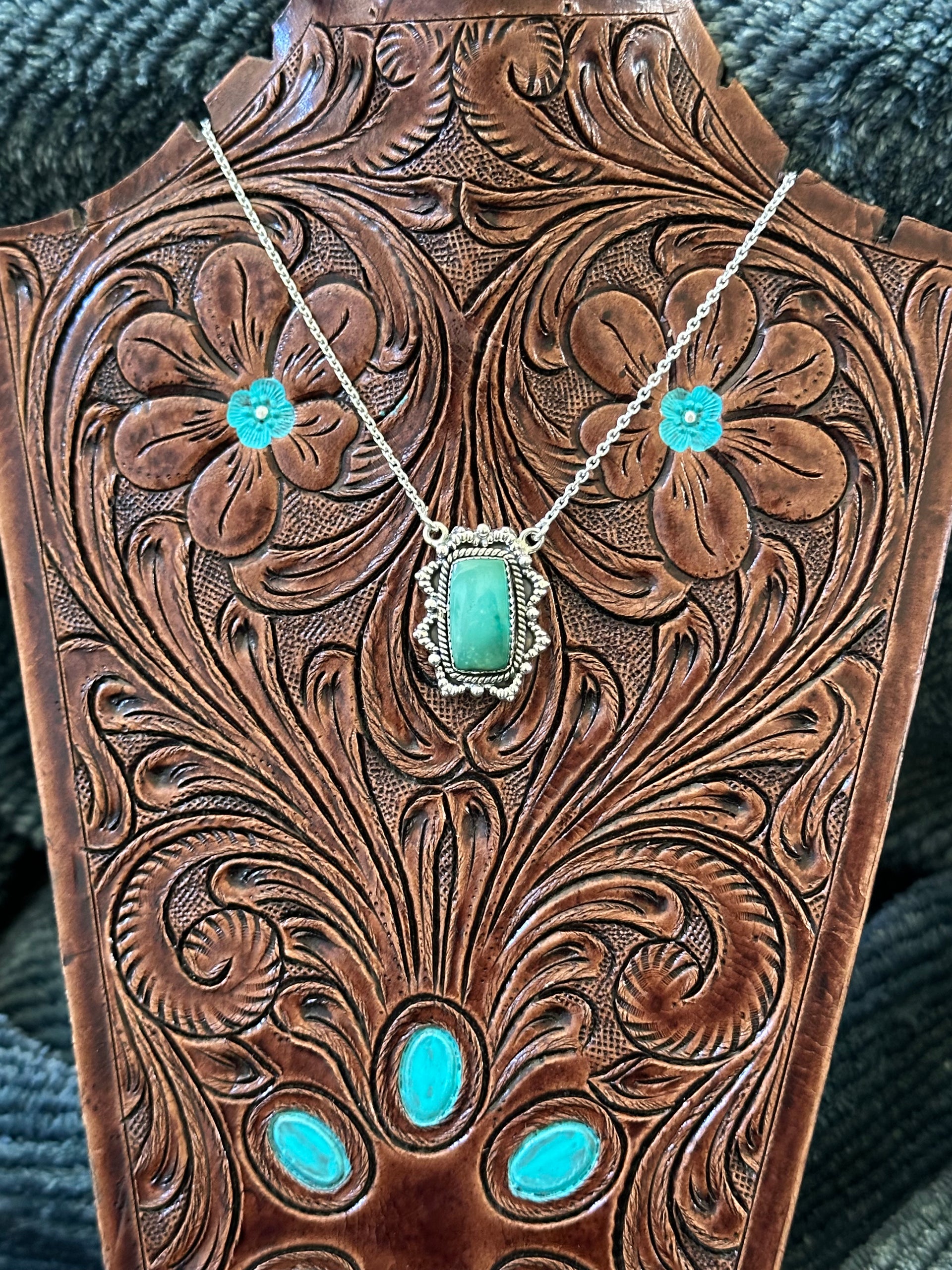 Southwest Handmade Emerald Valley Turquoise & Sterling Silver Necklace