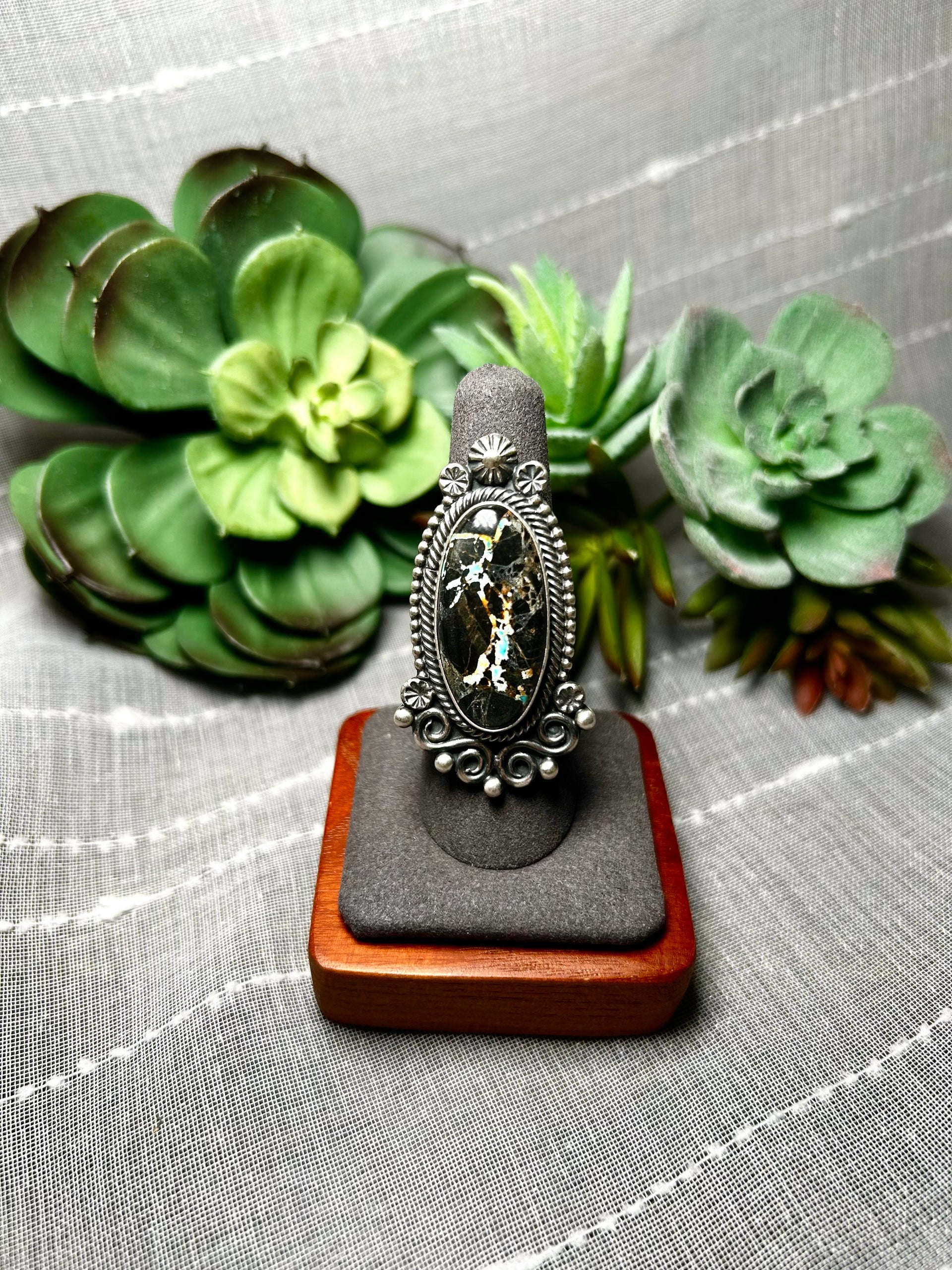 Navajo Made Black Jack Turquoise & Sterling Silver Ring Size 7.75