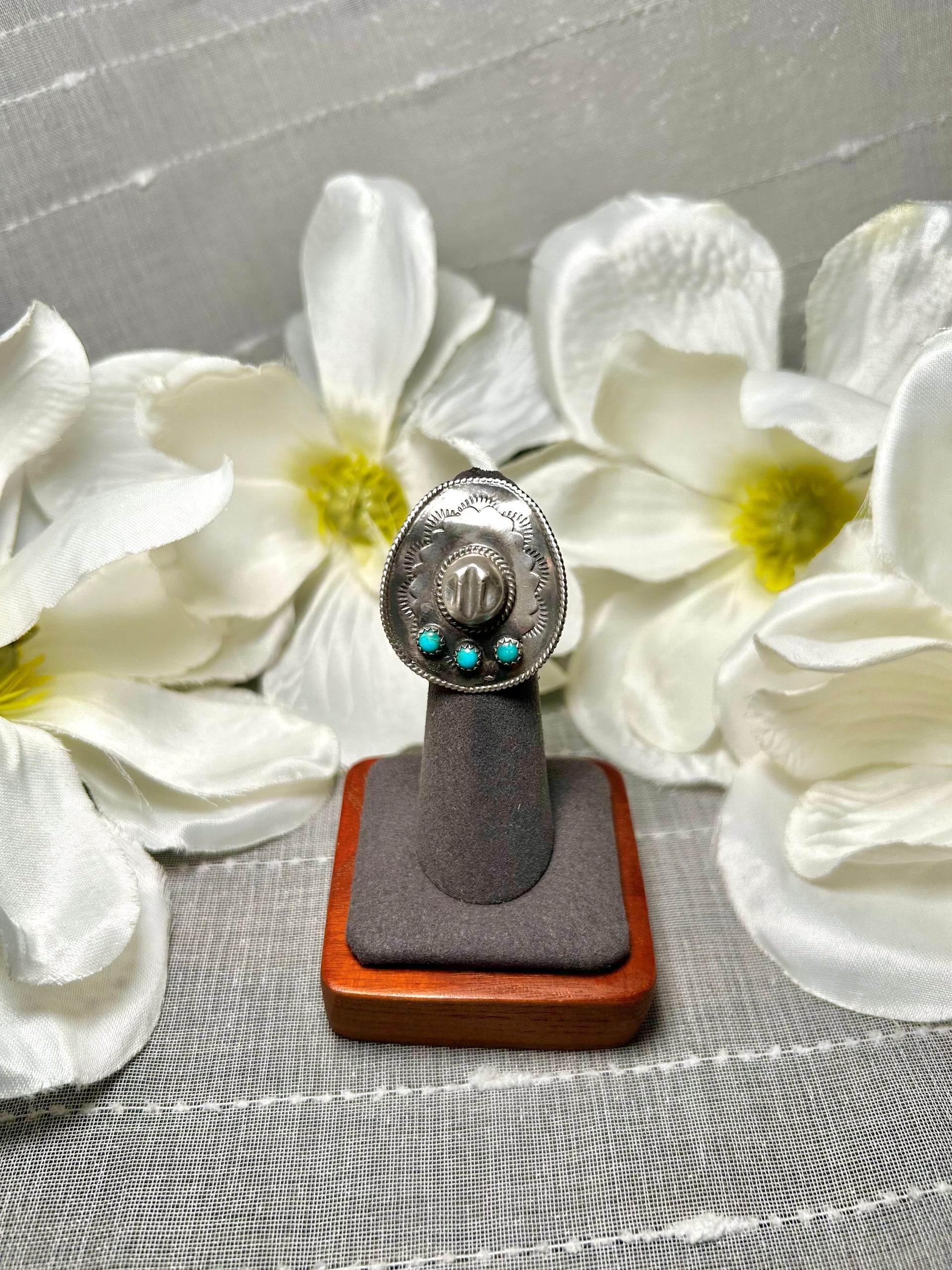 Navajo Made Kingman Turquoise & Sterling Silver Ring