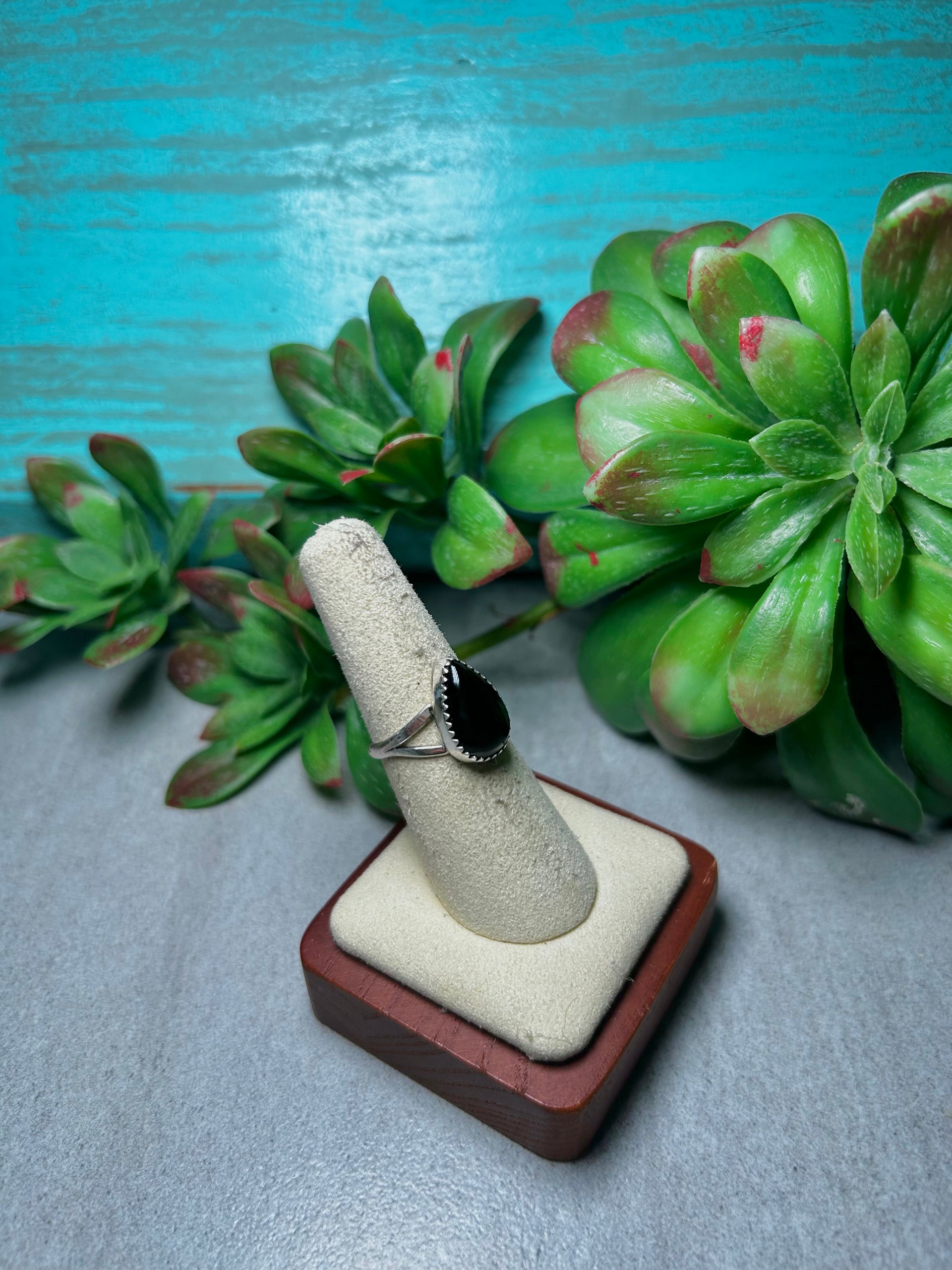 Navajo Made Onyx & Sterling Silver Cluster Ring Size 6.75