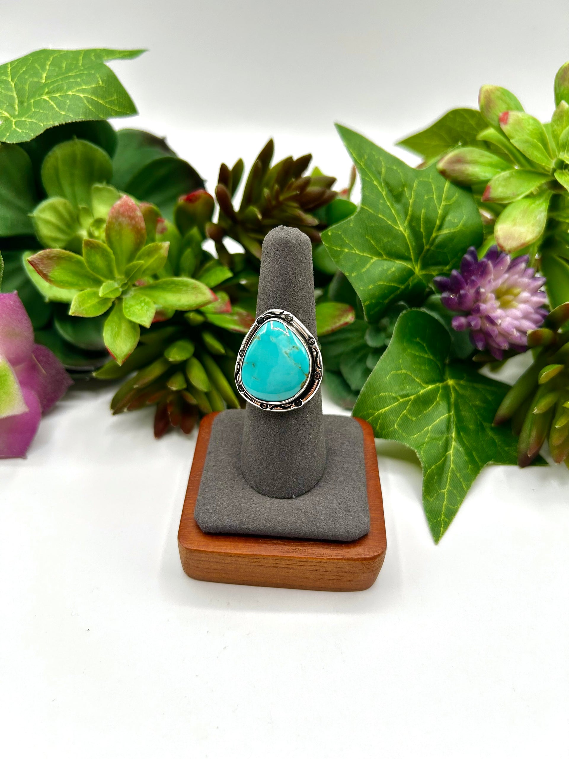 Navajo Made Kingman Turquoise & Sterling Silver Ring Size 7.75