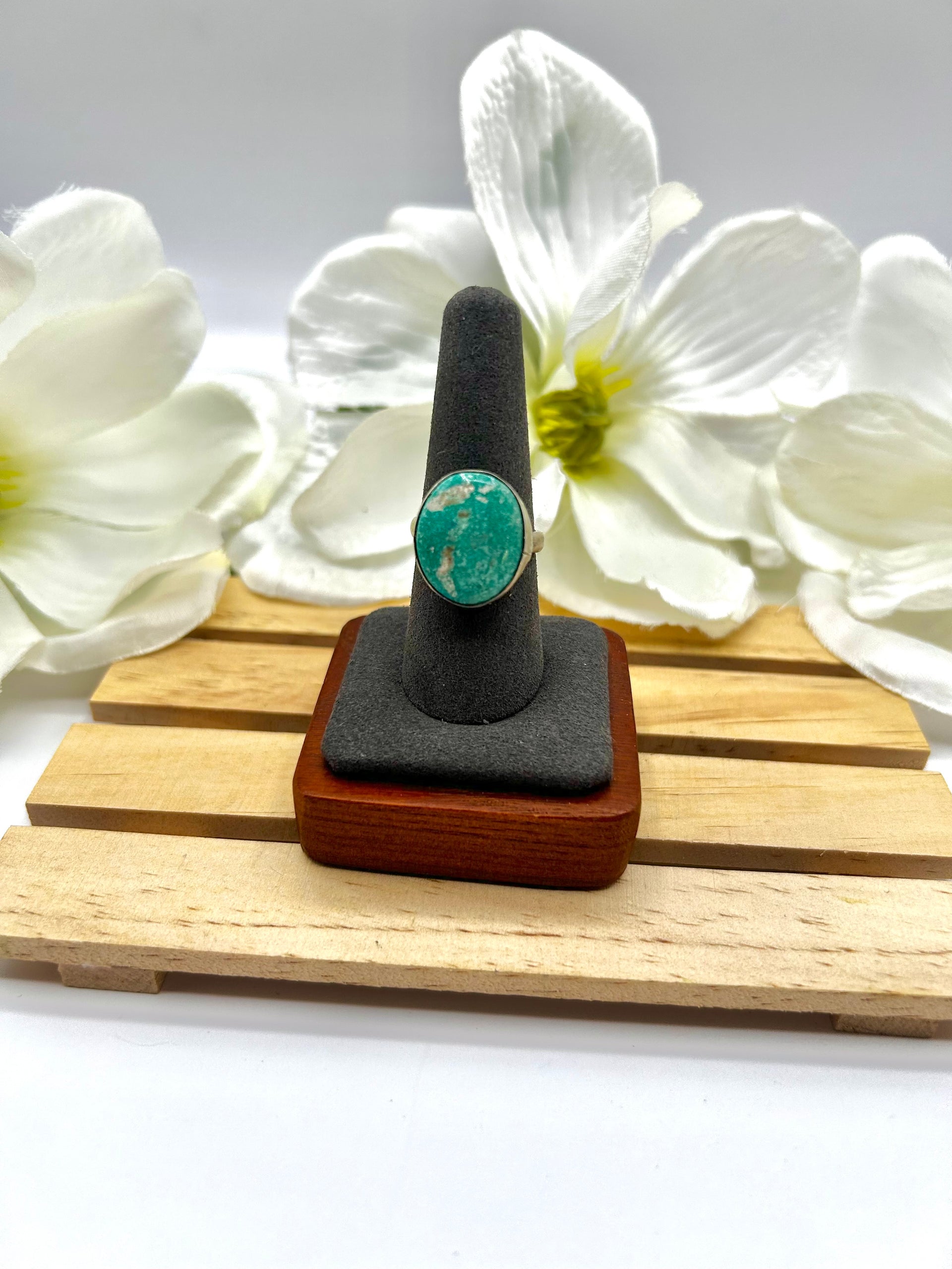 Navajo Made White Water Turquoise & Sterling Silver Ring Size 8.25