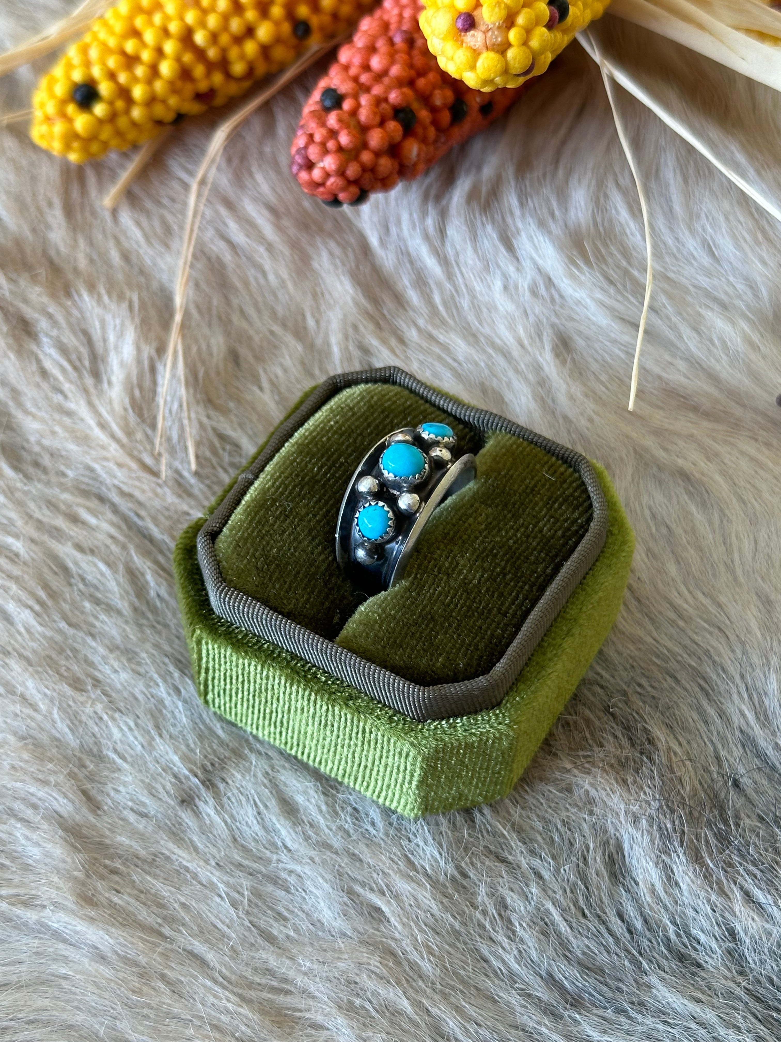 Navajo Made Kingman Turquoise & Sterling Silver Ring