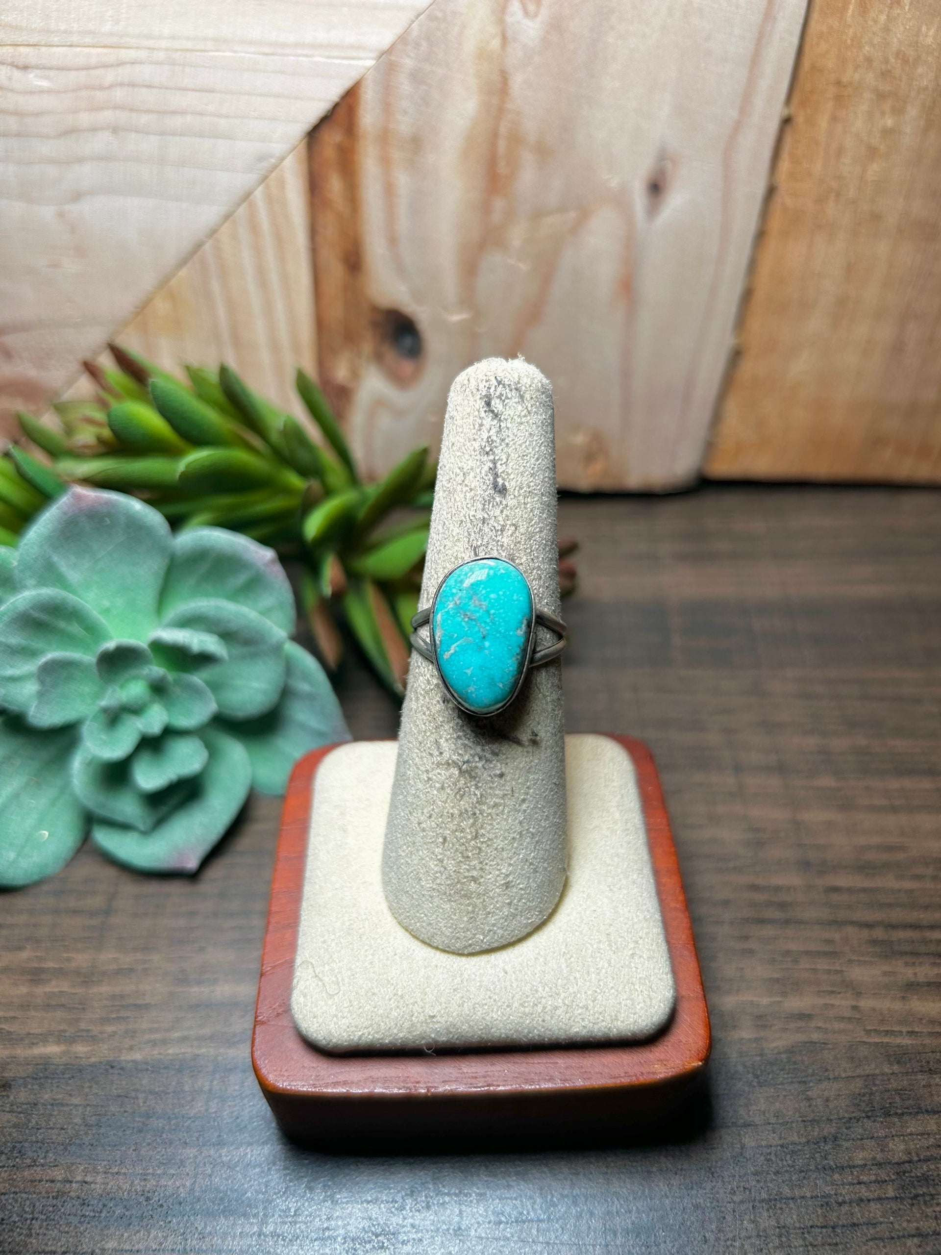 Navajo Made White Water Turquoise & Sterling Silver Ring Size 7