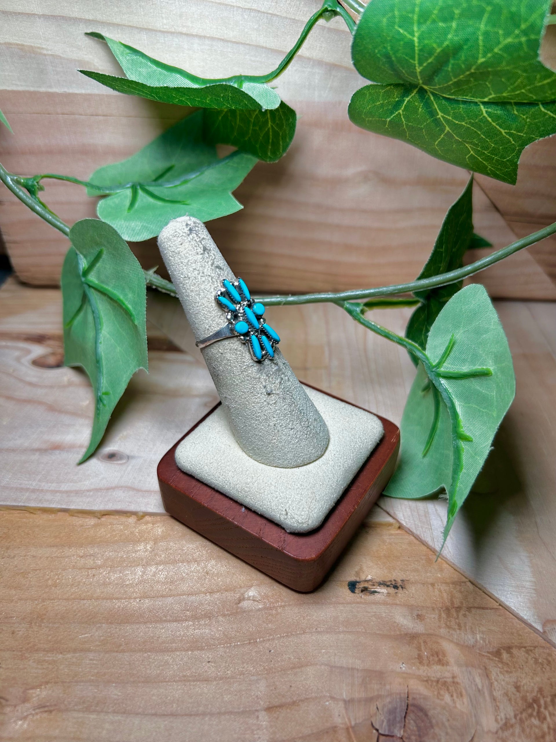 Zuni Kingman Turquoise & Sterling Sliver Cluster Ring