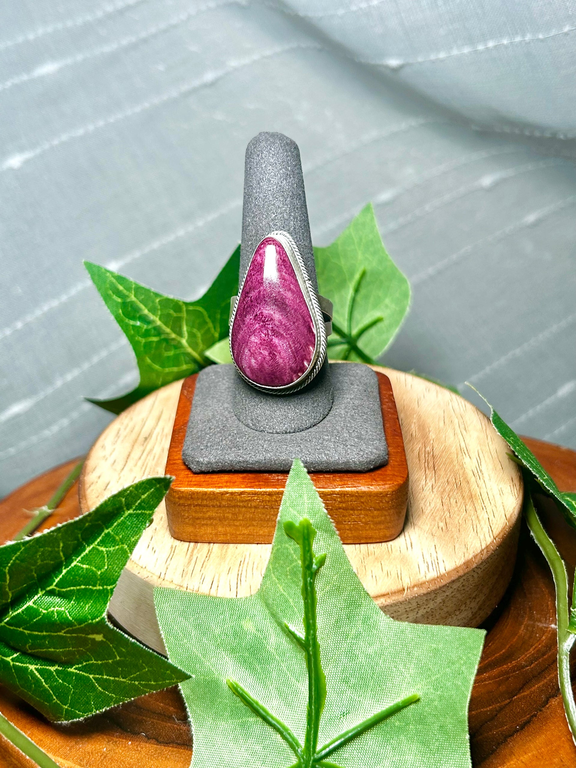 Antionette Martinez Purple Spiny Oyster & Sterling Silver Adjustable Ring