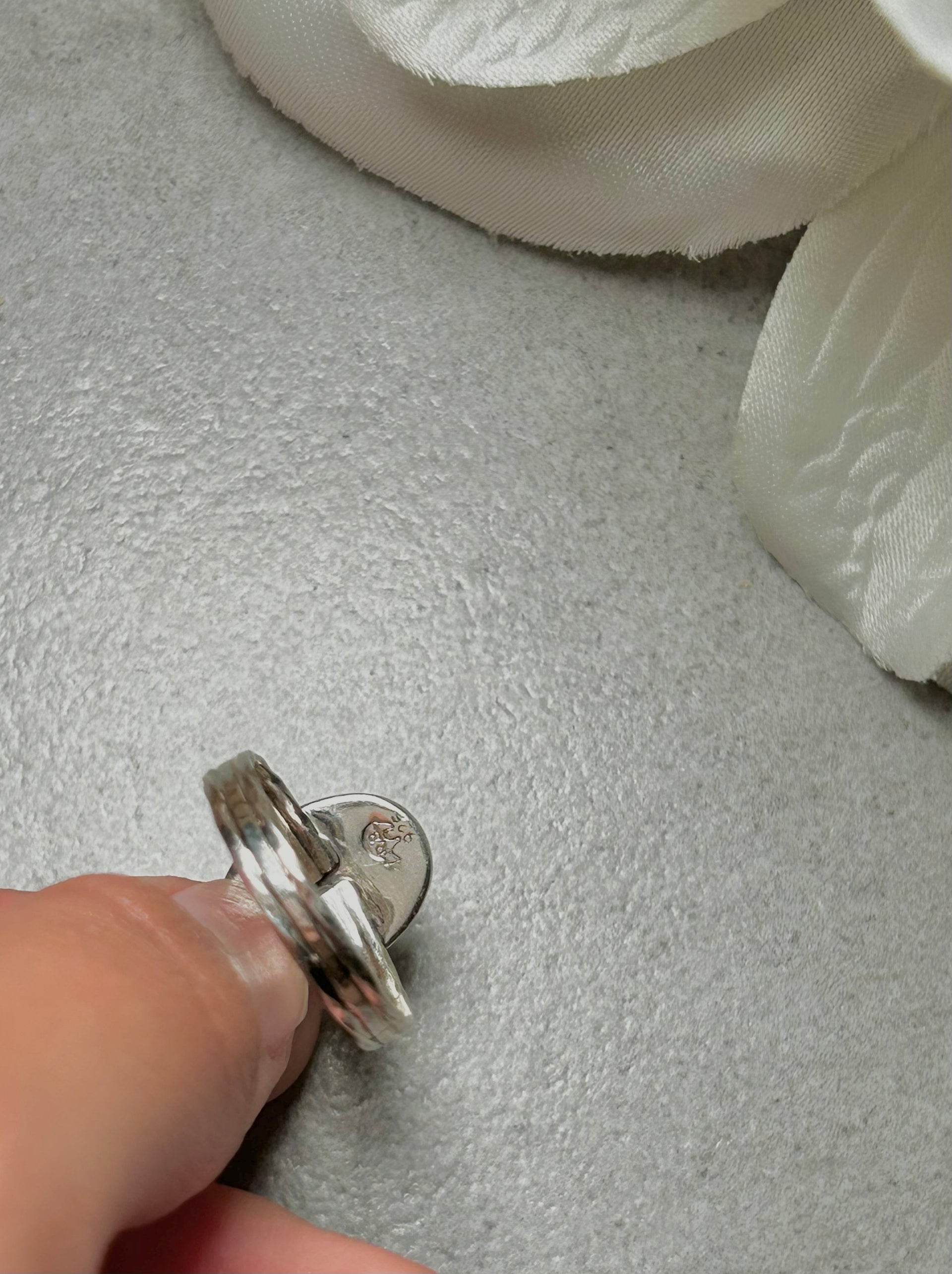 Navajo Made Kingman Turquoise & Sterling Silver Ring Size 8.5