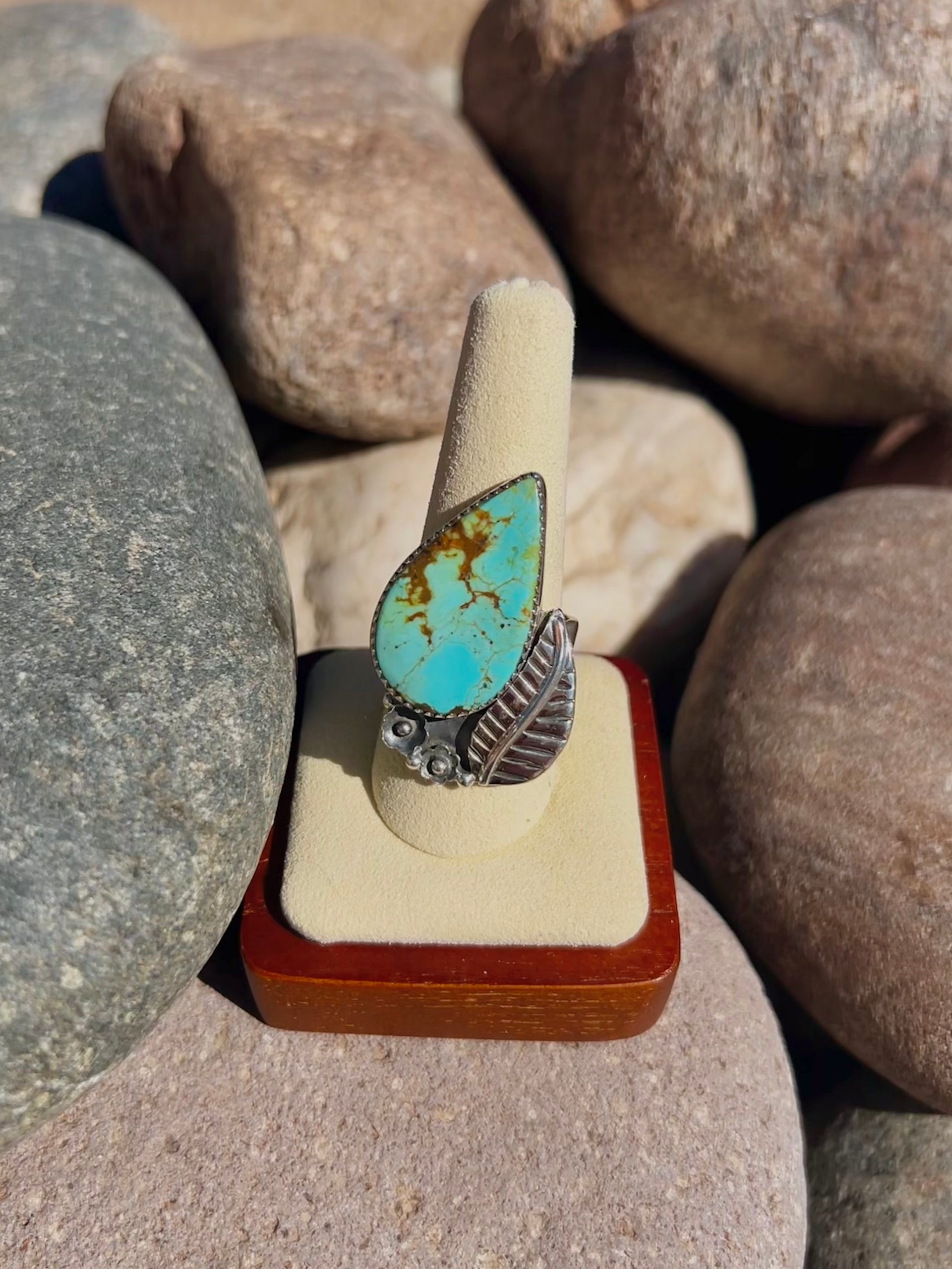 Southwest Number 8 Turquoise & Sterling Silver Ring Size 9