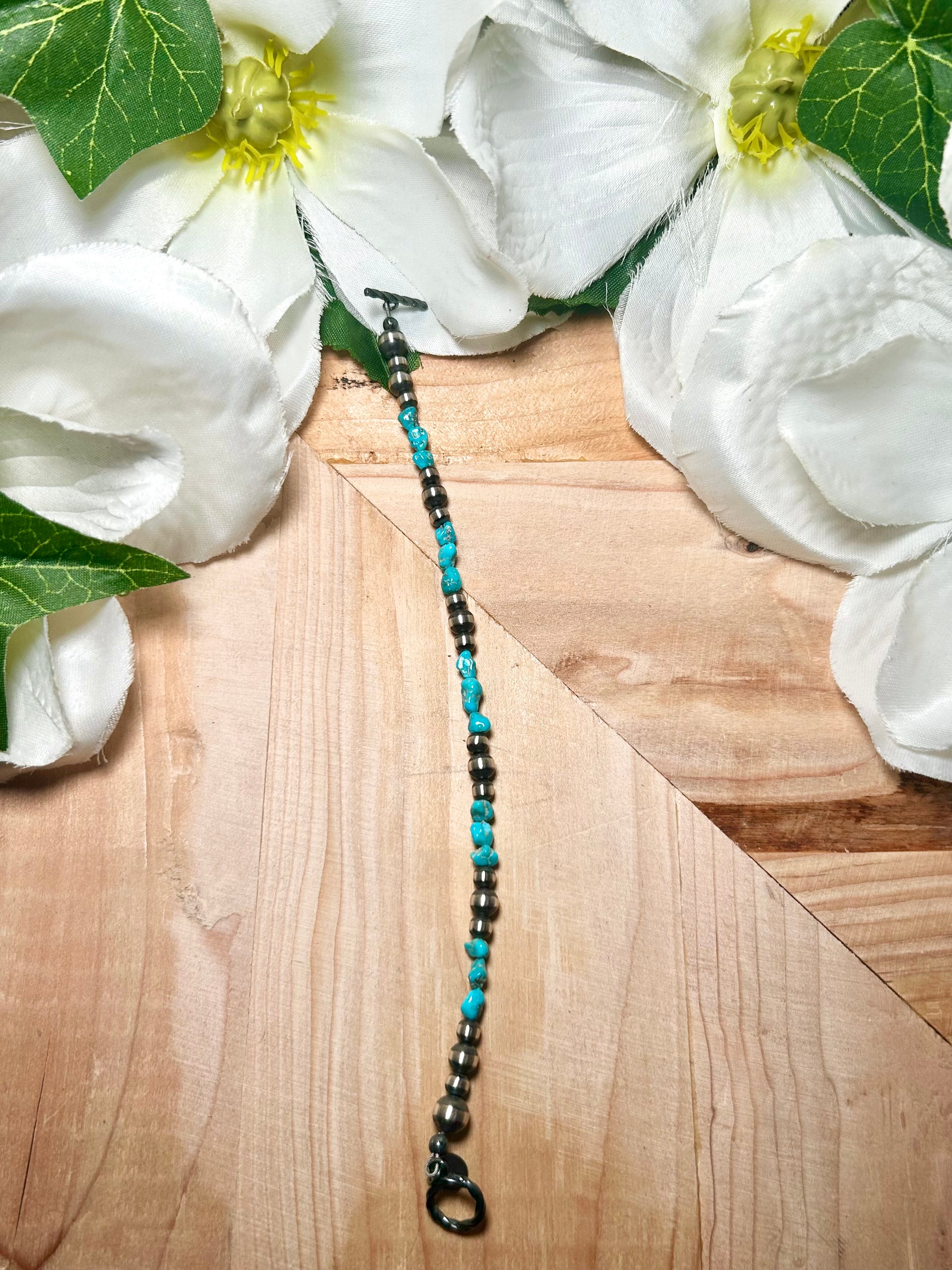 Navajo Strung Kingman Turquoise & Sterling Silver Bracelet