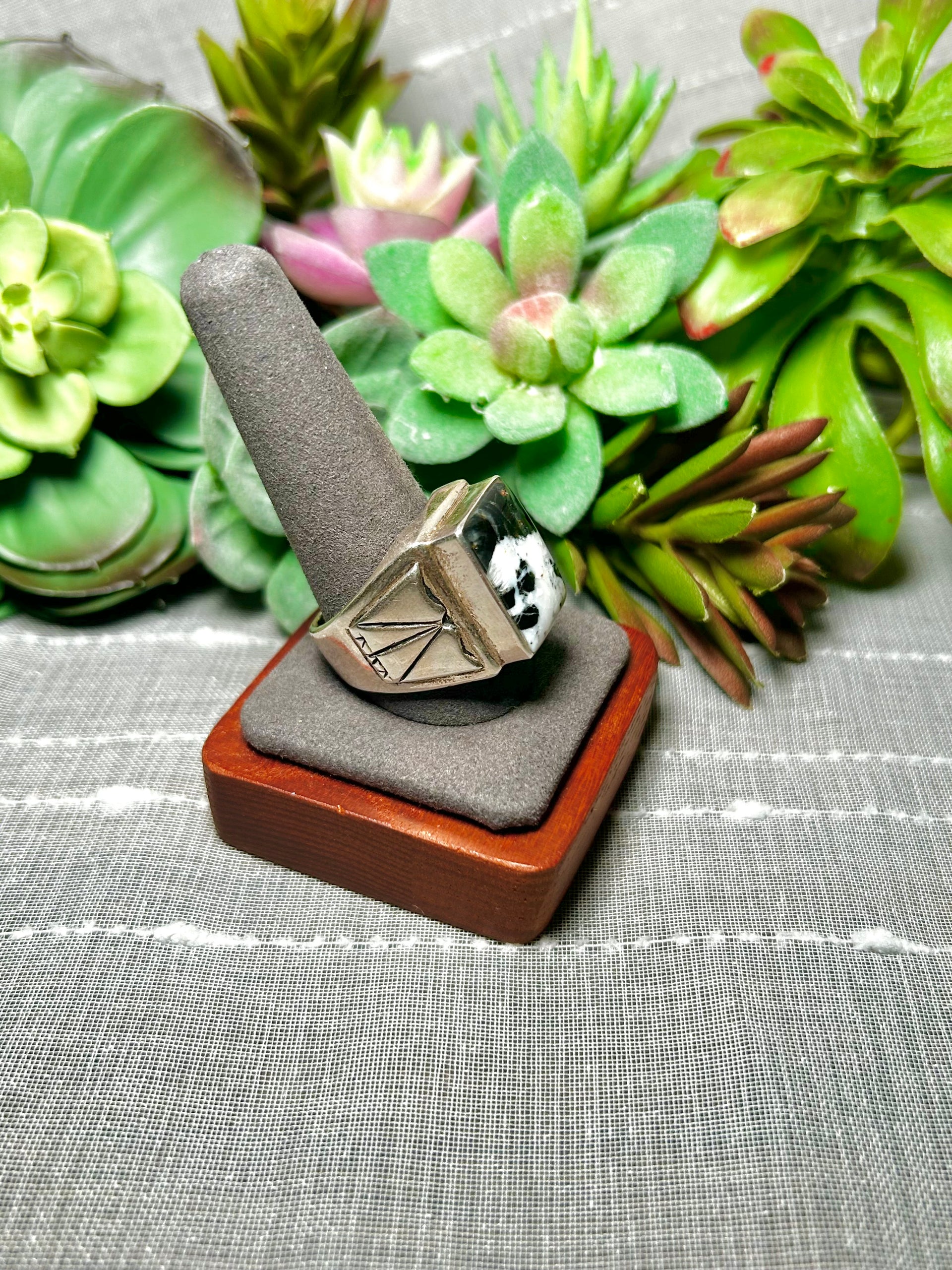 Alex Begay White Buffalo & Sterling Silver Ring Size 11.5