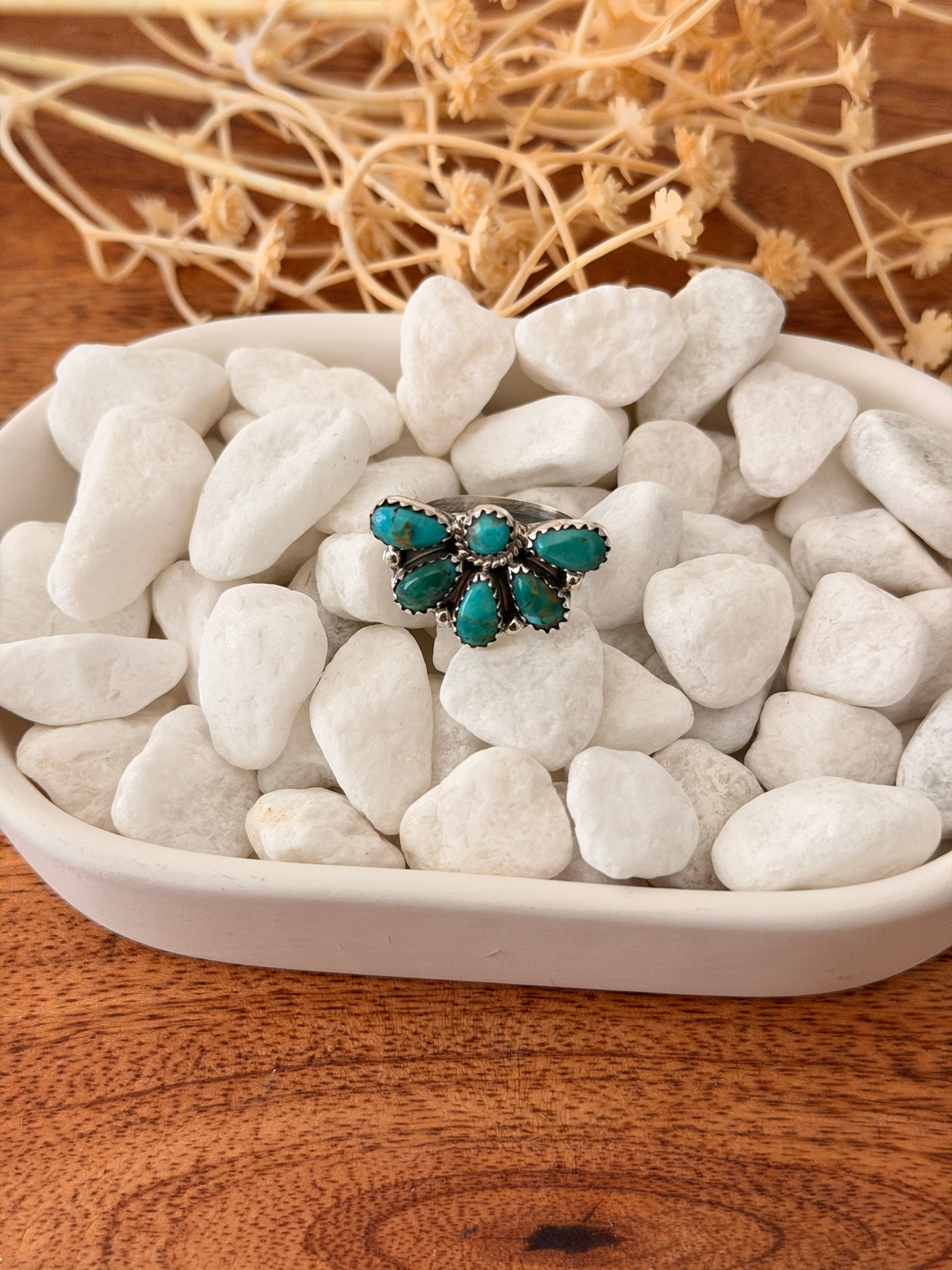 Navajo Made Mohave Kingman Turquoise & Sterling Silver Cluster Ring