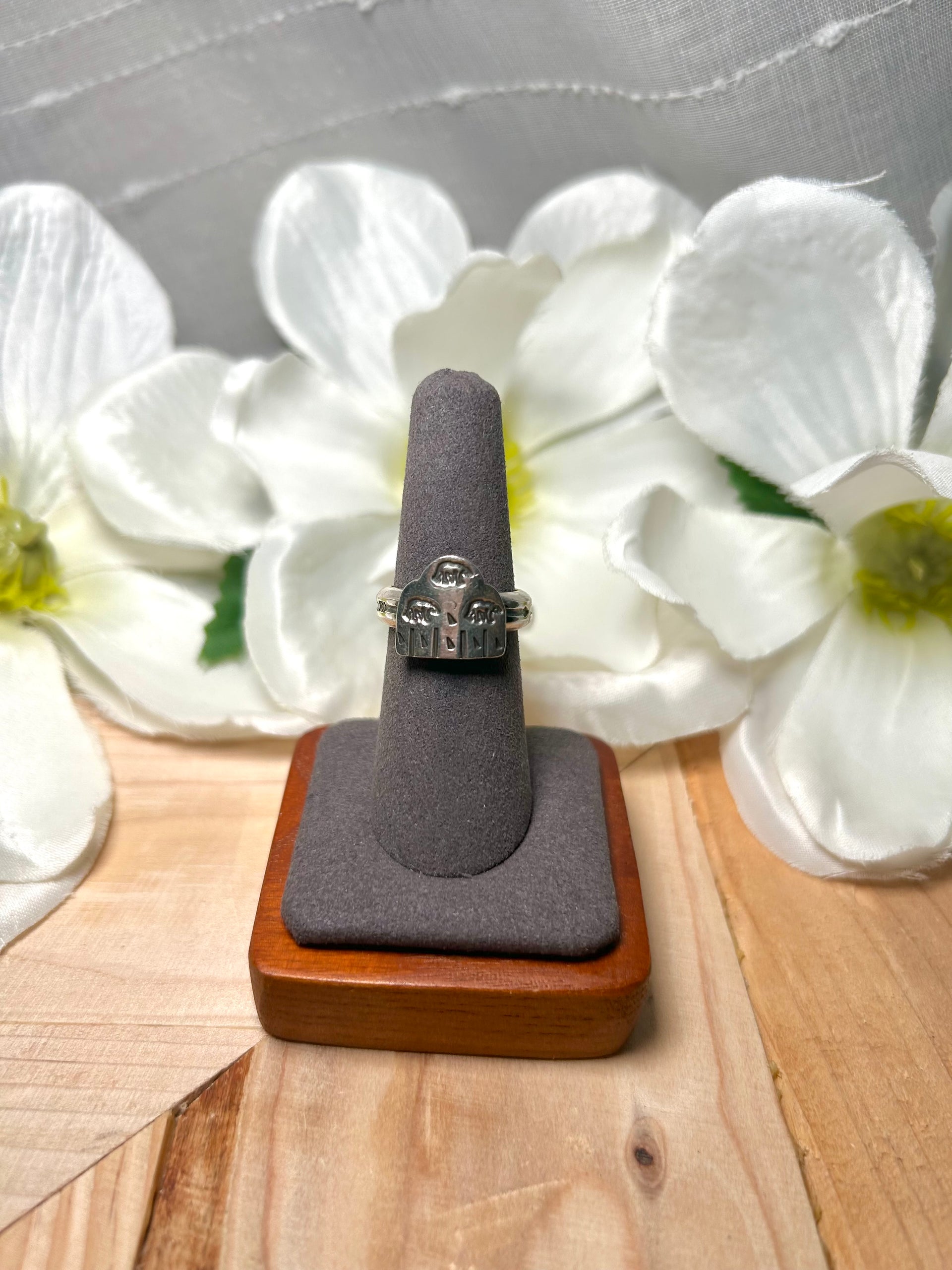 Navajo Made Sterling Silver Ring Size 7