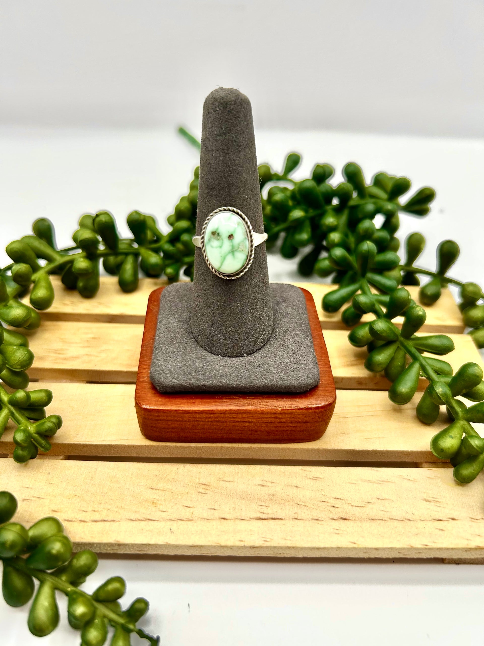 Navajo Made Palomino Variscite & Sterling Silver Ring Size 8