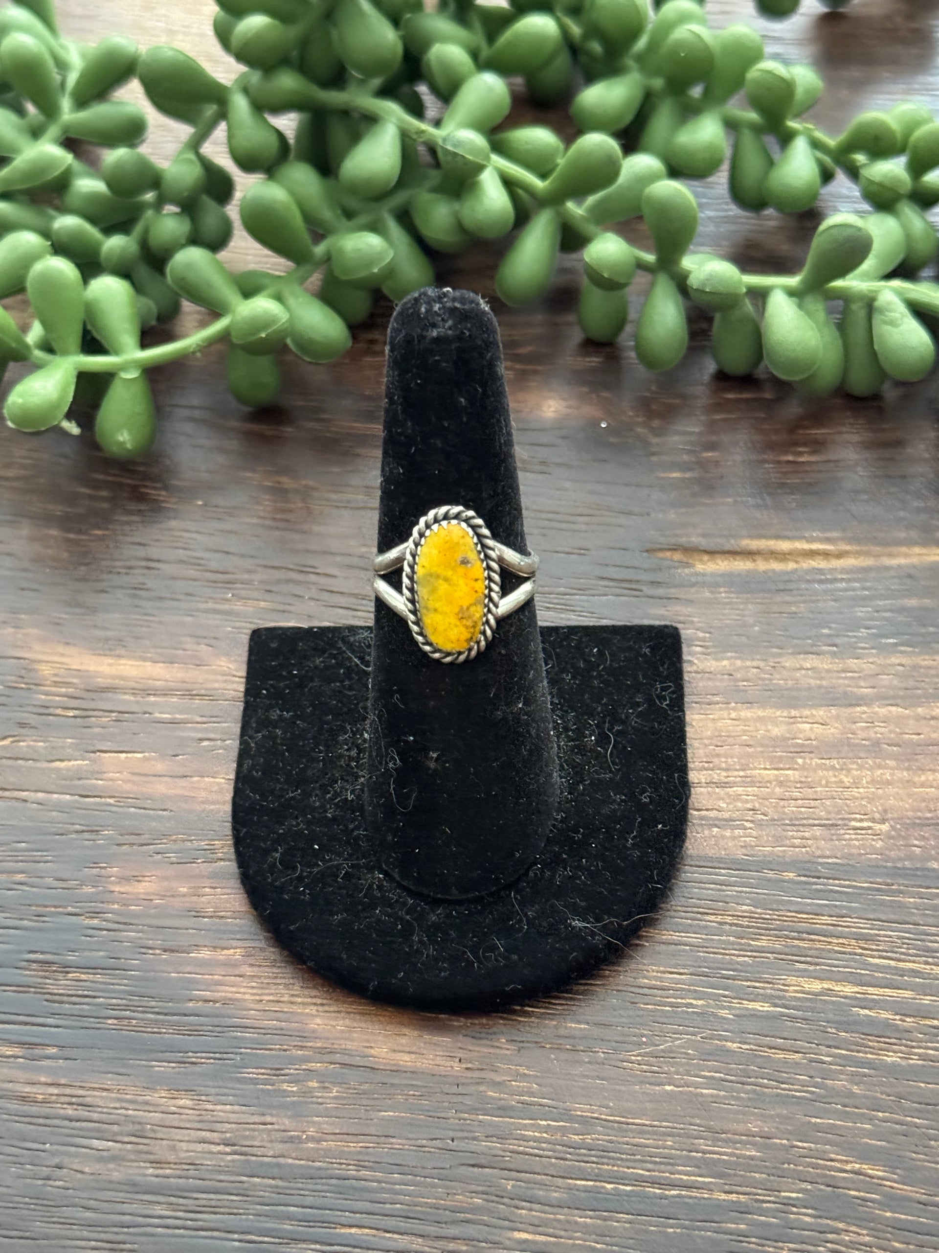 Navajo Made BB Agate & Sterling Silver Ring Size 6.5