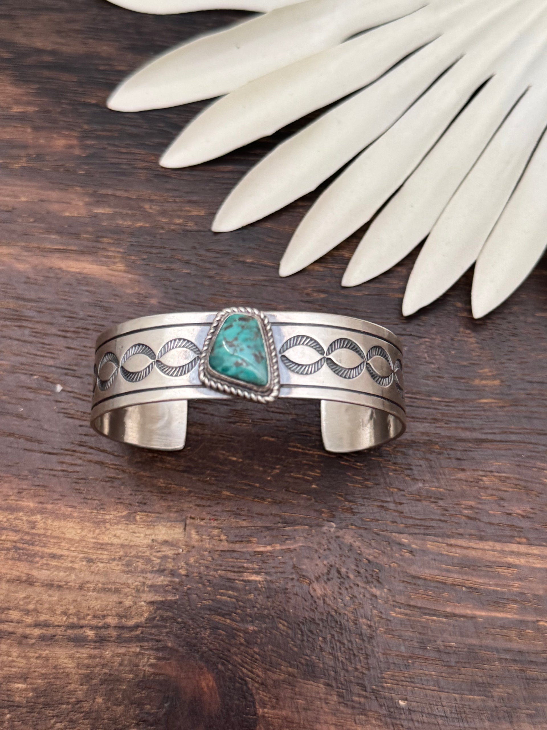 Navajo Handmade Kingman Turquoise & Sterling Silver Cuff Bracelet