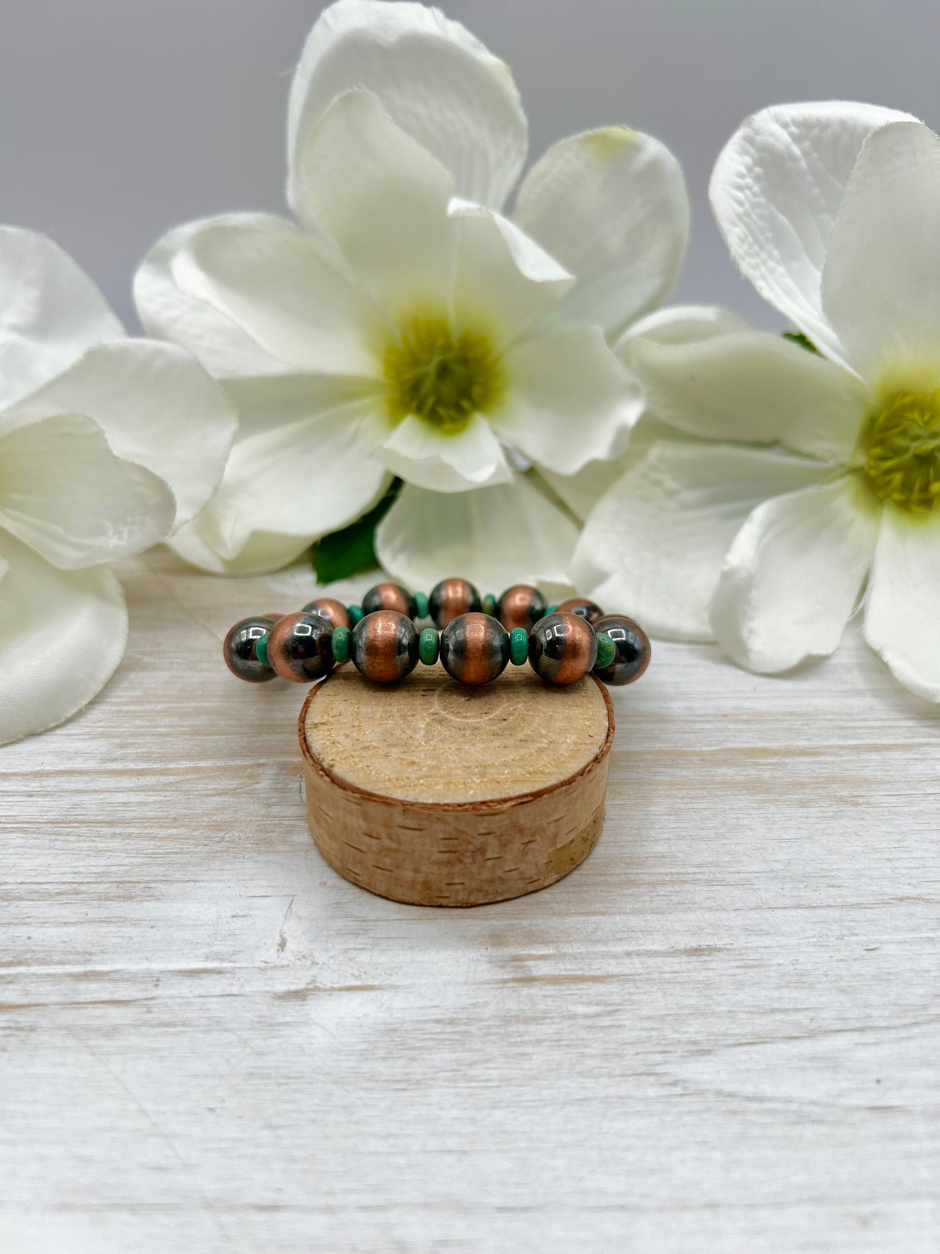 Navajo Made Kingman Turquoise & Copper Strung Stretchy Bracelet