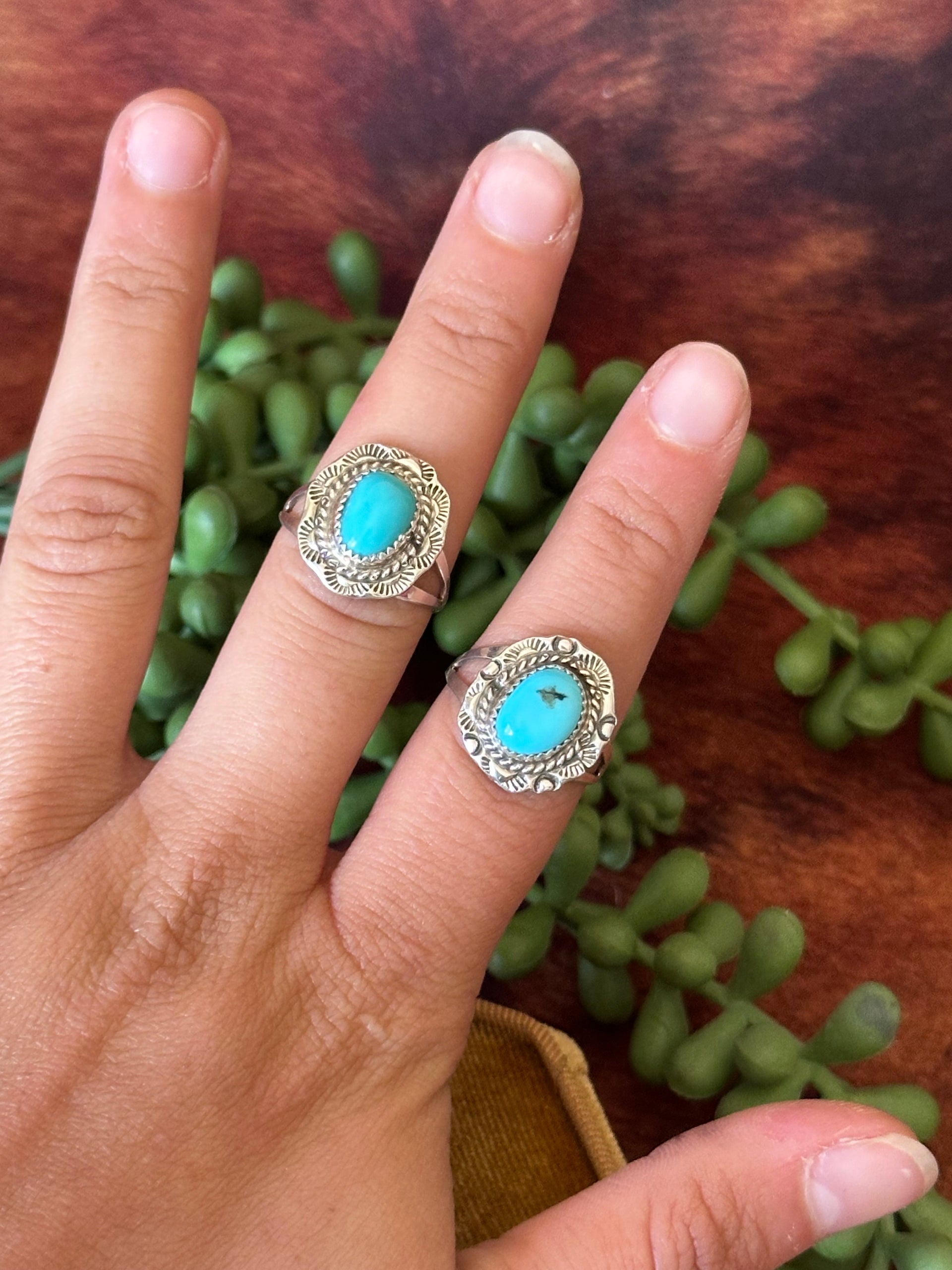 Navajo Made Kingman Turquoise & Sterling Silver Ring Size 7.5