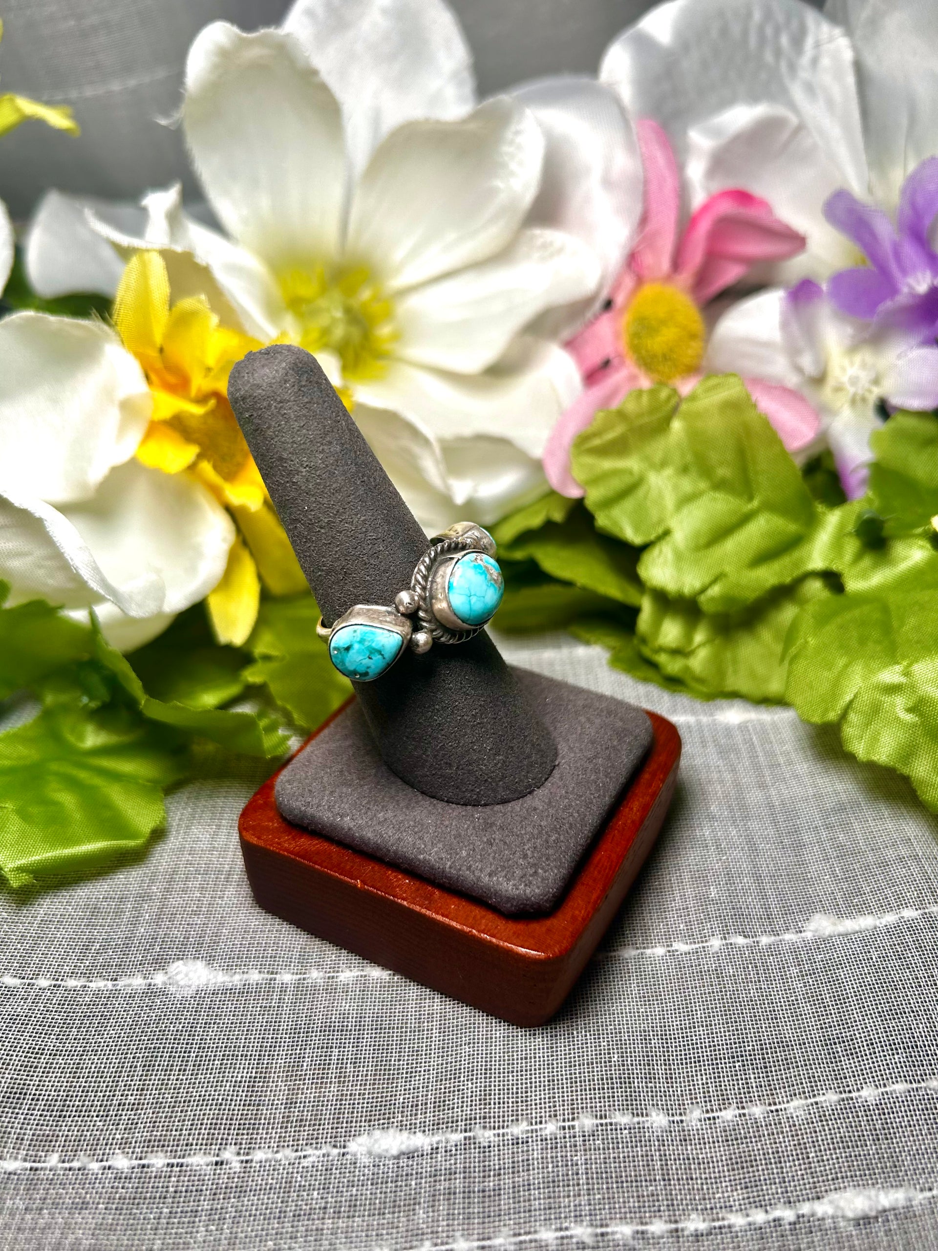 Navajo Made White Water Turquoise & Sterling Silver Ring Size 8