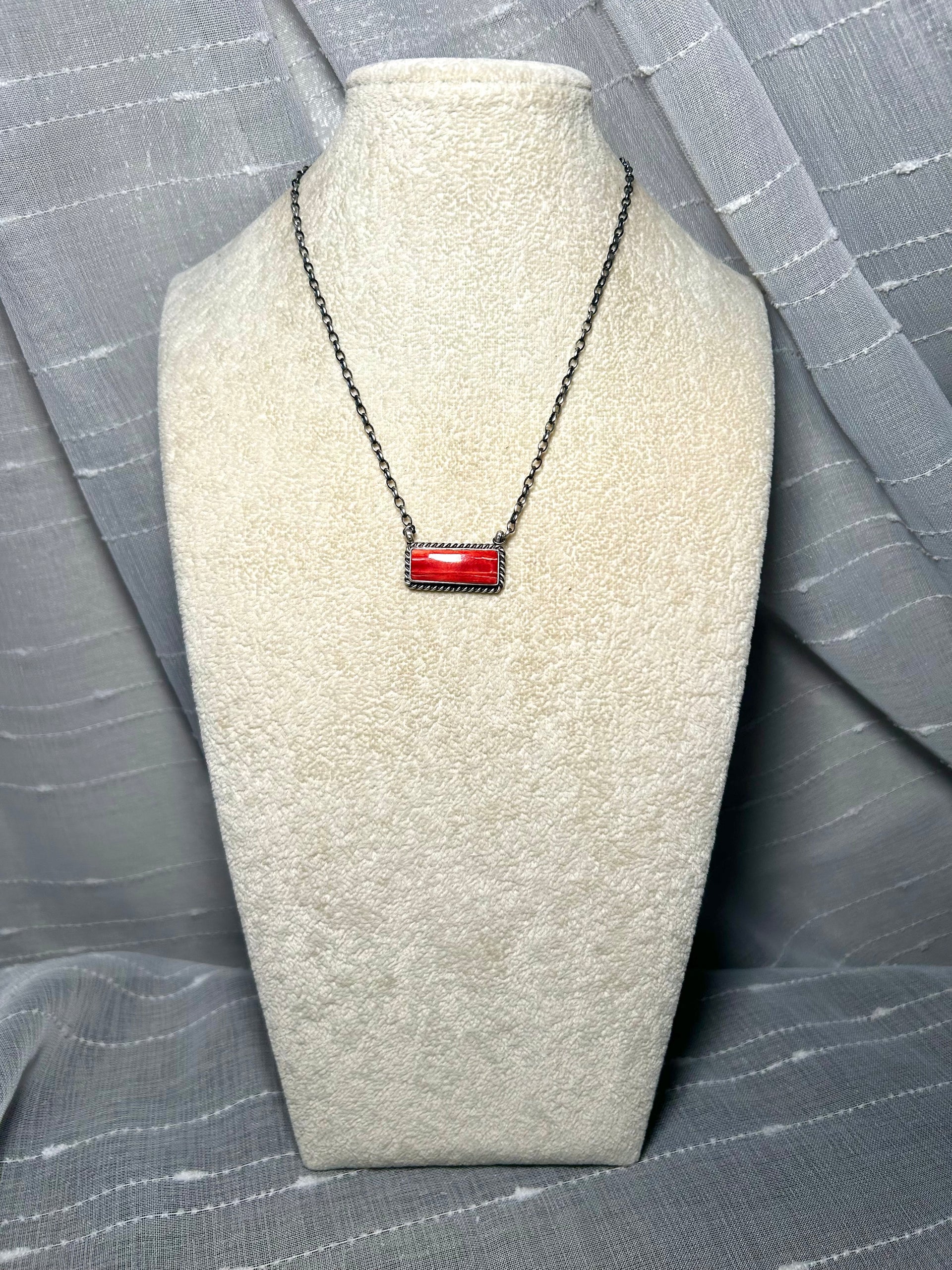 Chassily Belone Spiny Oyster & Sterling Silver Necklace