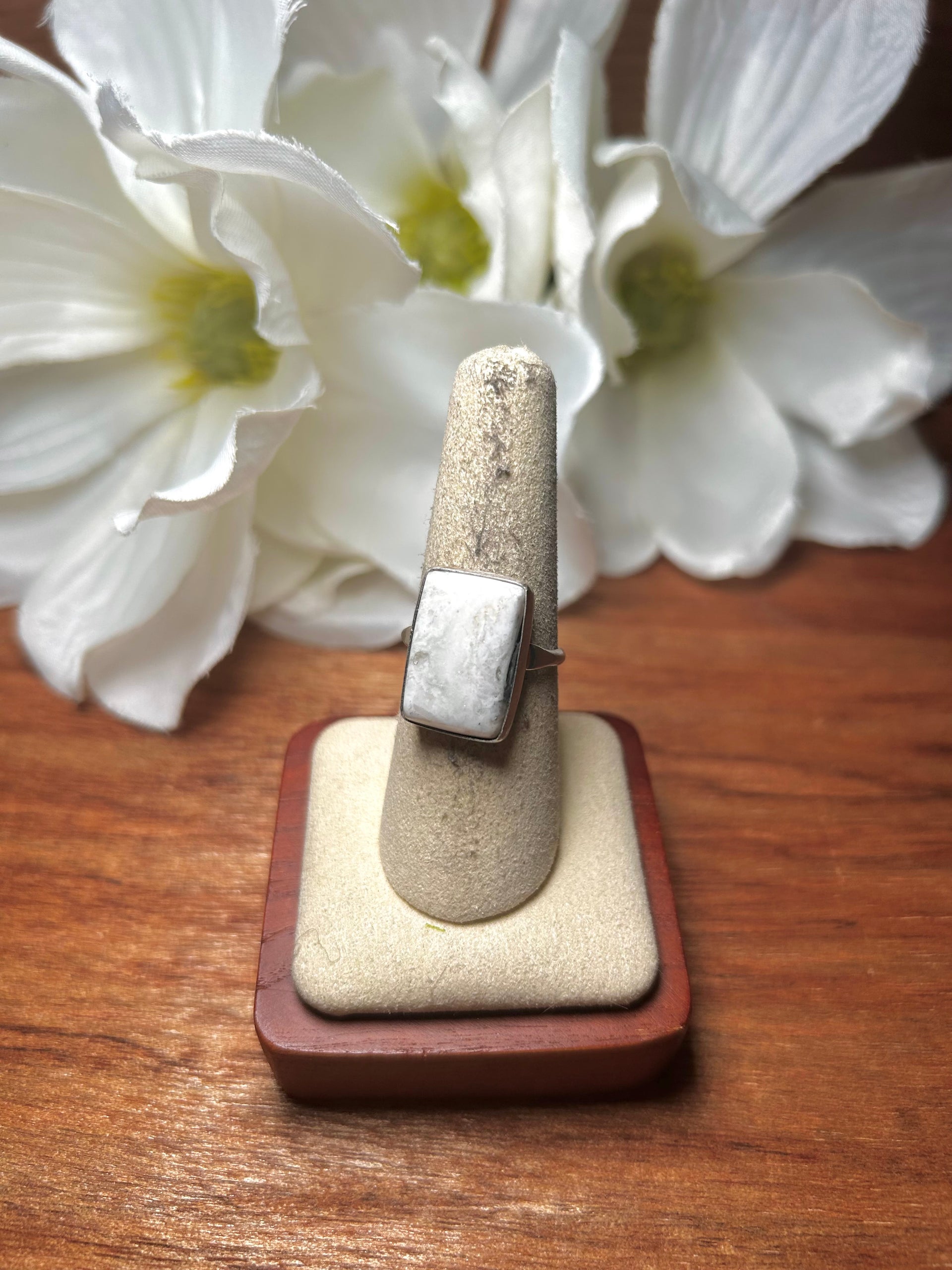 Navajo Made White Buffalo & Sterling Silver Ring Size 8.75