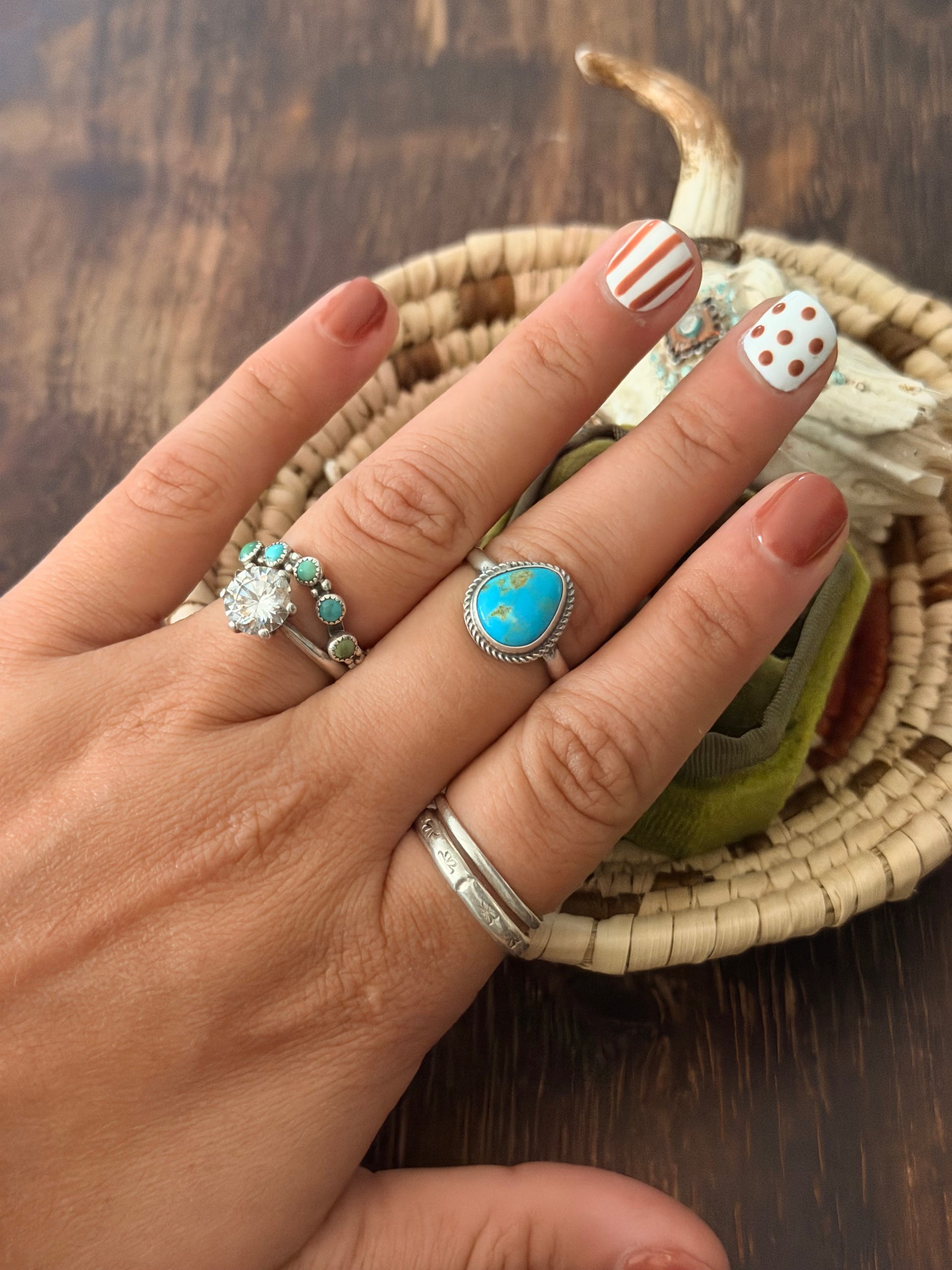 Navajo Made Kingman Turquoise & Sterling Silver Ring Size 8.25