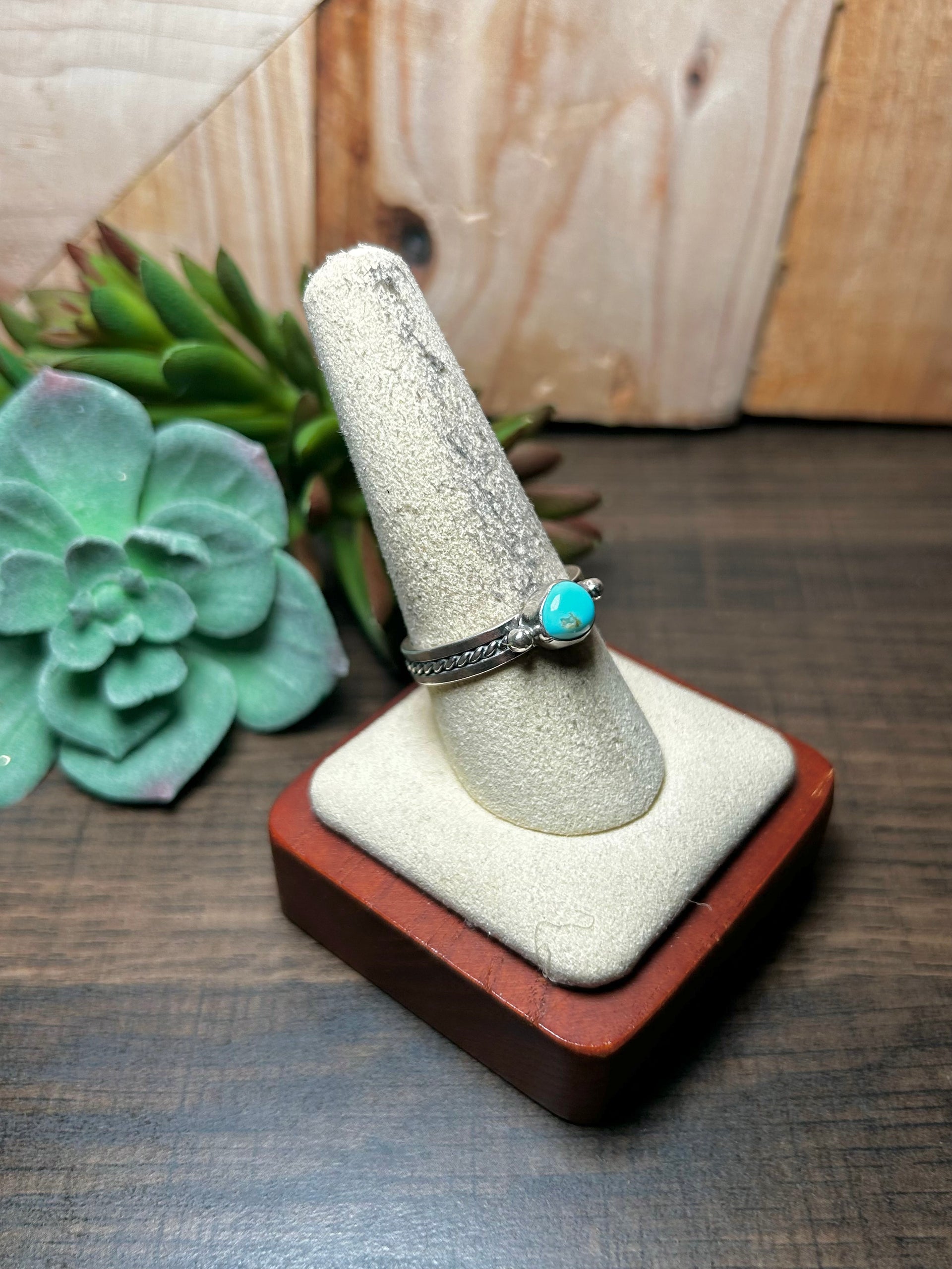 Navajo Made Kingman Turquoise & Sterling Silver Ring Size 9