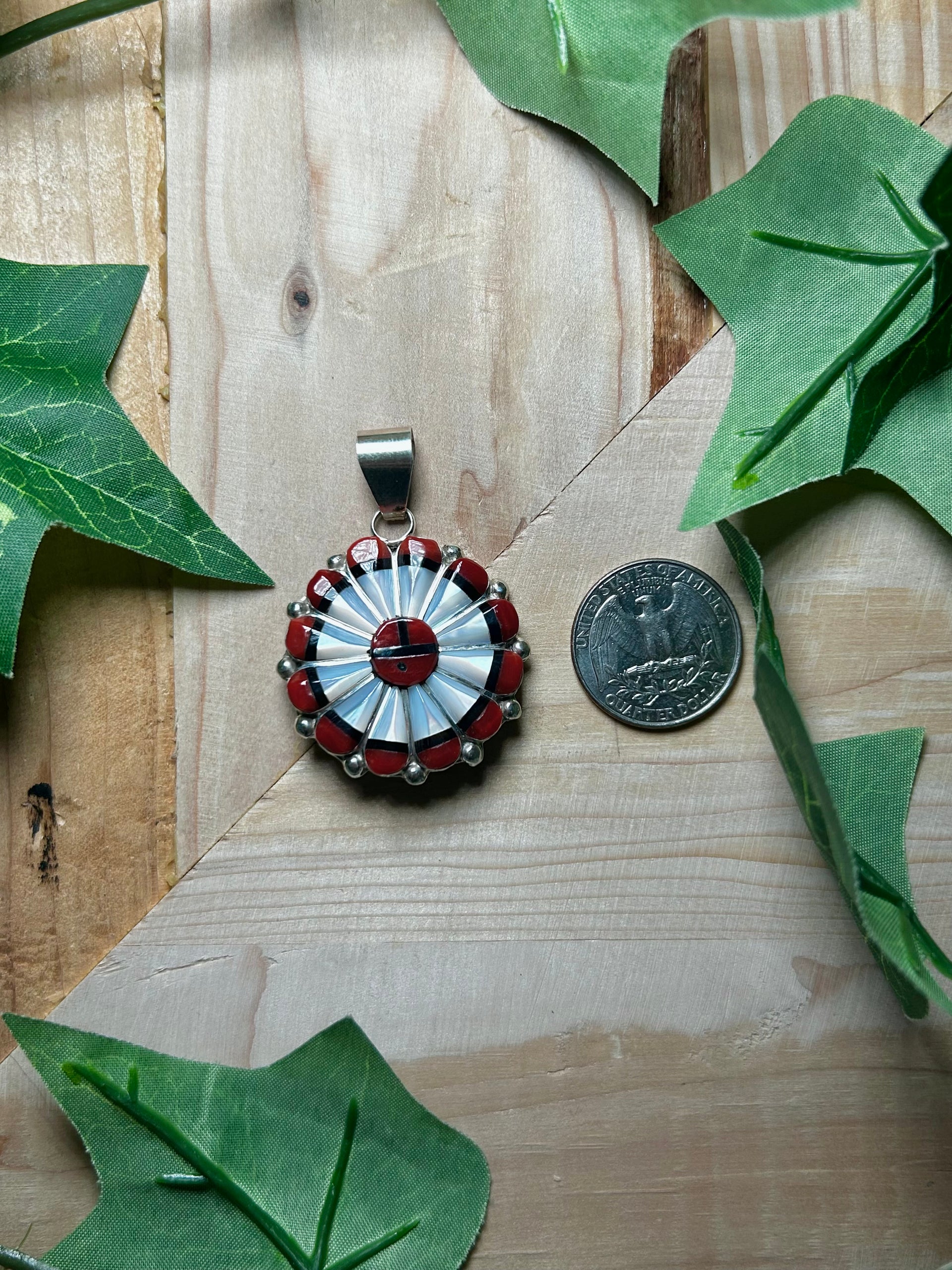 Willon Niiha & Sterling Silver Pendant/Pin