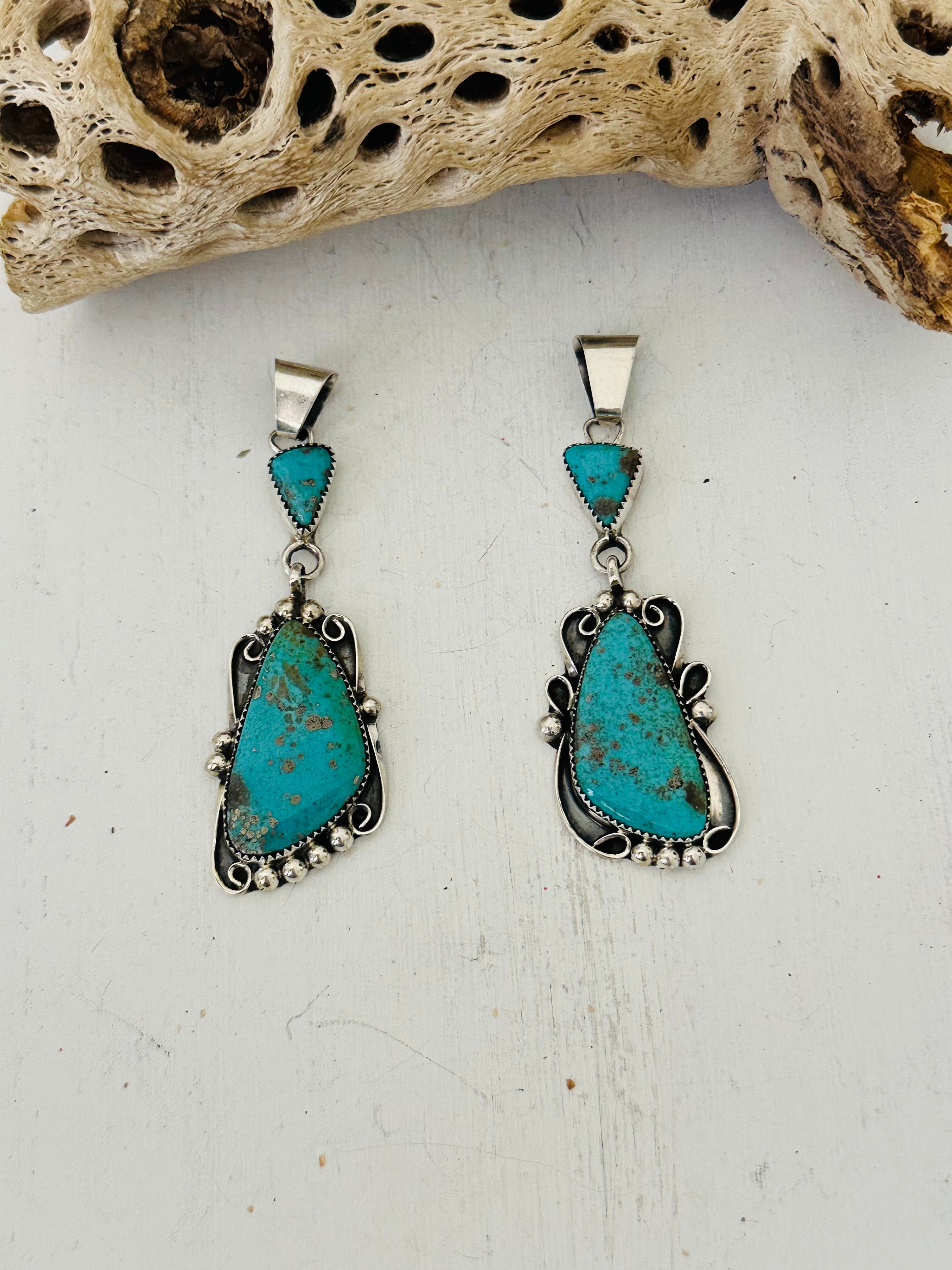 Navajo Handmade Kingman Turquoise & Sterling Silver Pendant