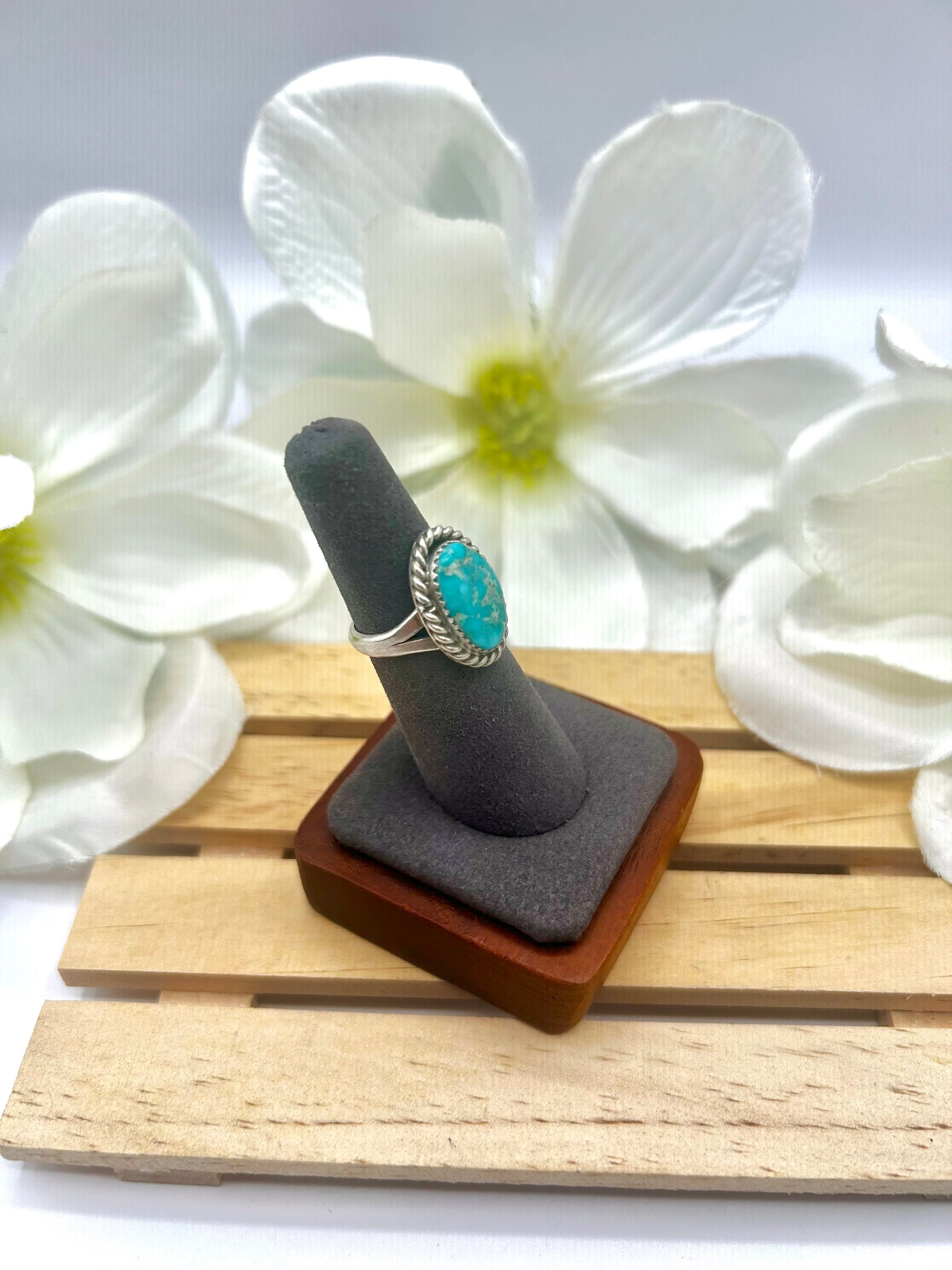 Navajo Made White Water Turquoise & Sterling Silver Ring Size 6