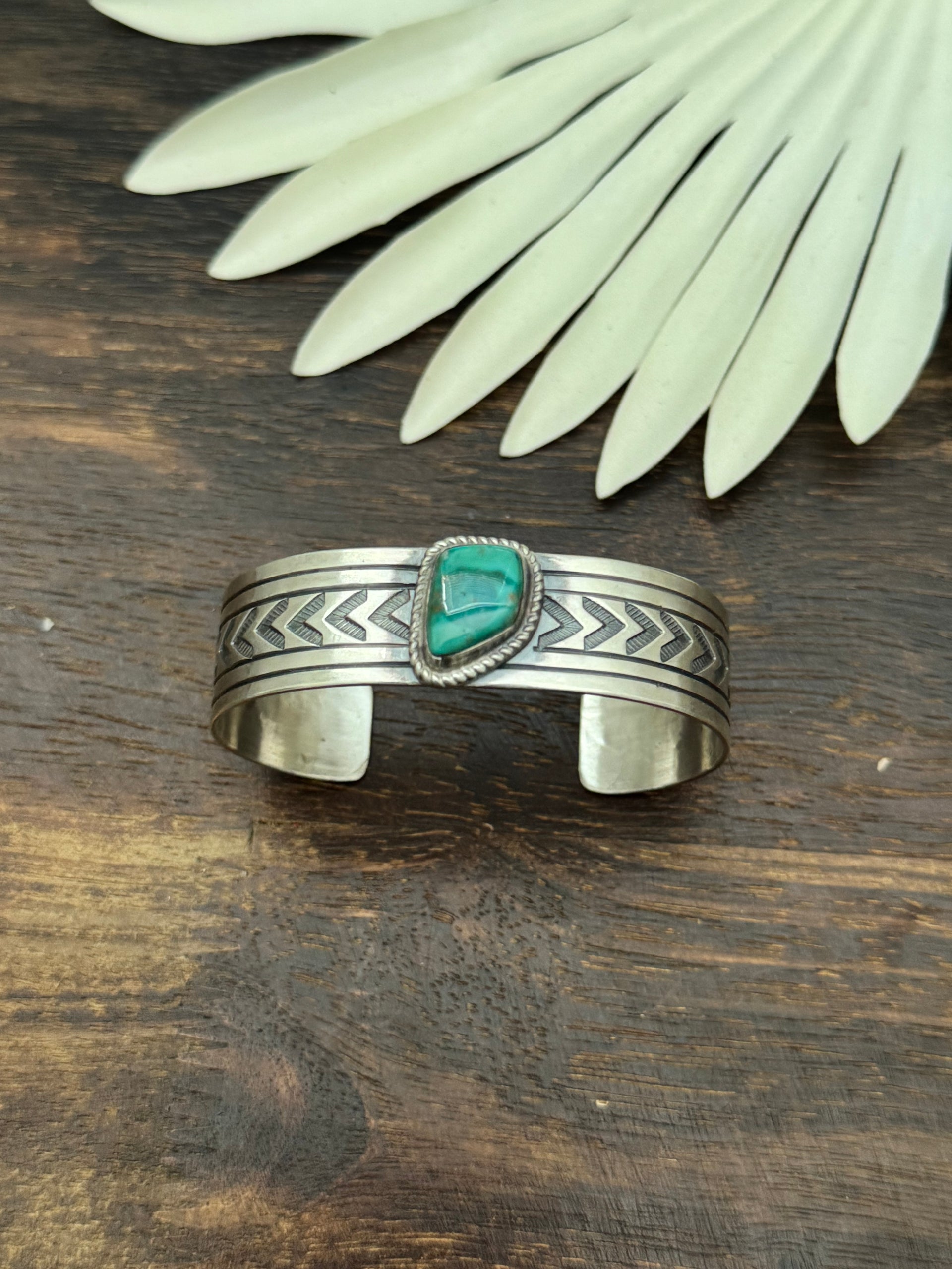 Navajo Handmade Kingman Turquoise & Sterling Silver Cuff Bracelet