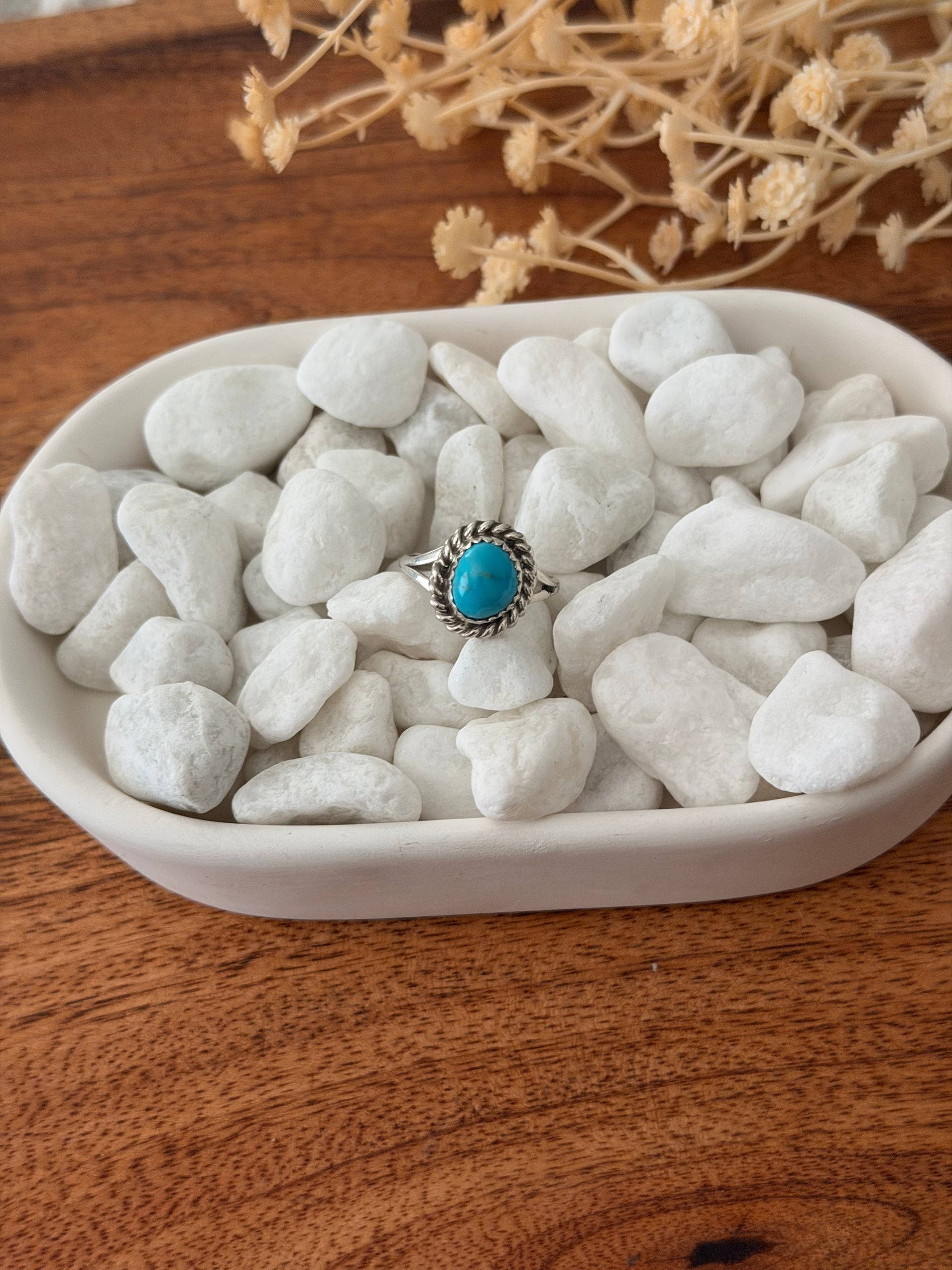 Navajo Made Kingman Turquoise & Sterling Silver Ring Size 6.75