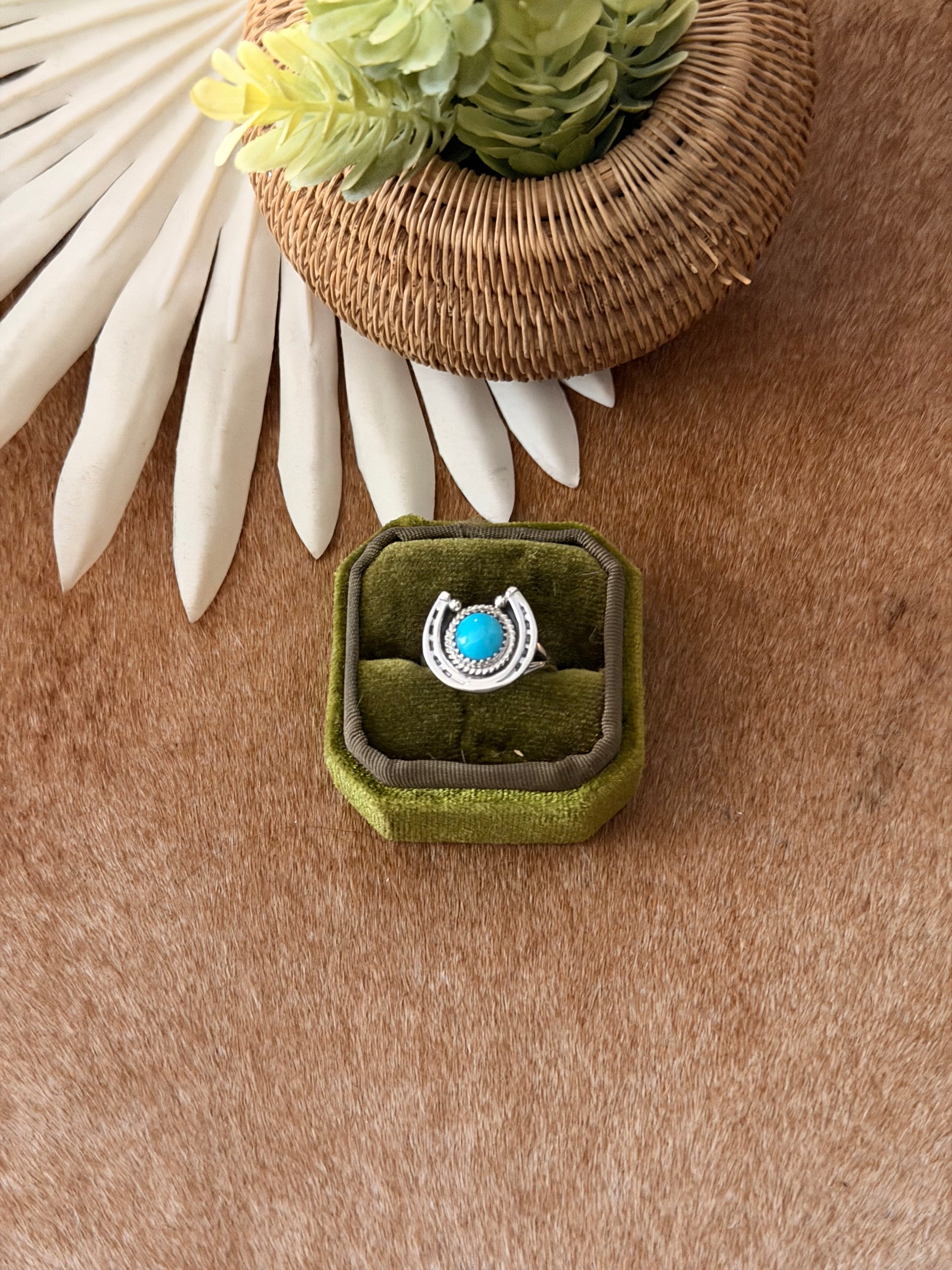 Navajo Made Kingman Turquoise & Sterling Silver Horse Shoe Ring