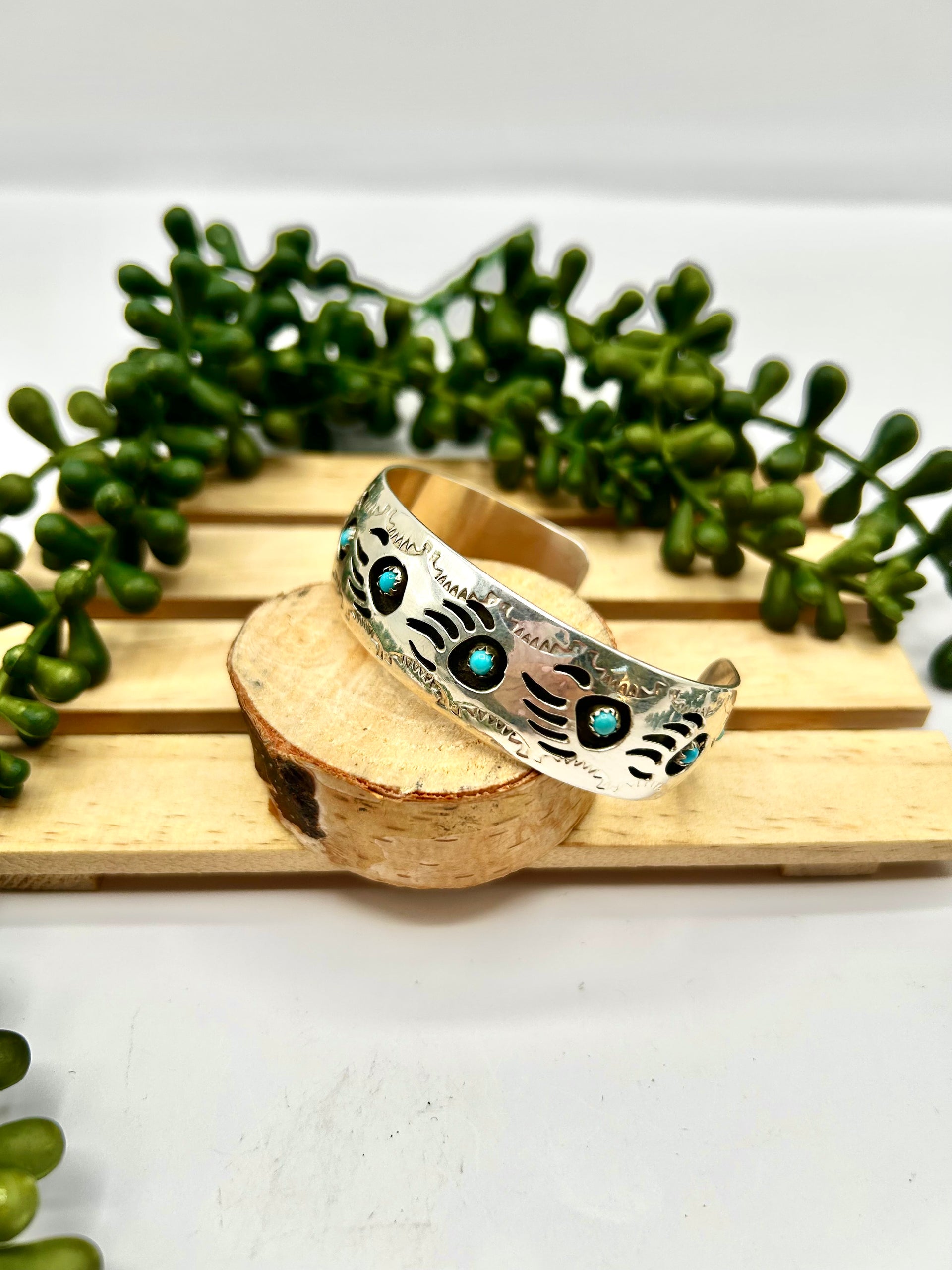 Navajo Pearlene Spencer Kingman Turquoise & Sterling Silver Cuff Bracelet
