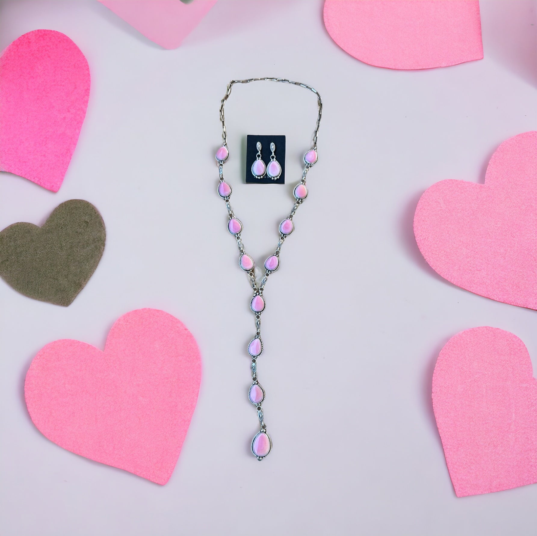 Fred Francis Pink Conch and Sterling Silver Lariat Necklace Set