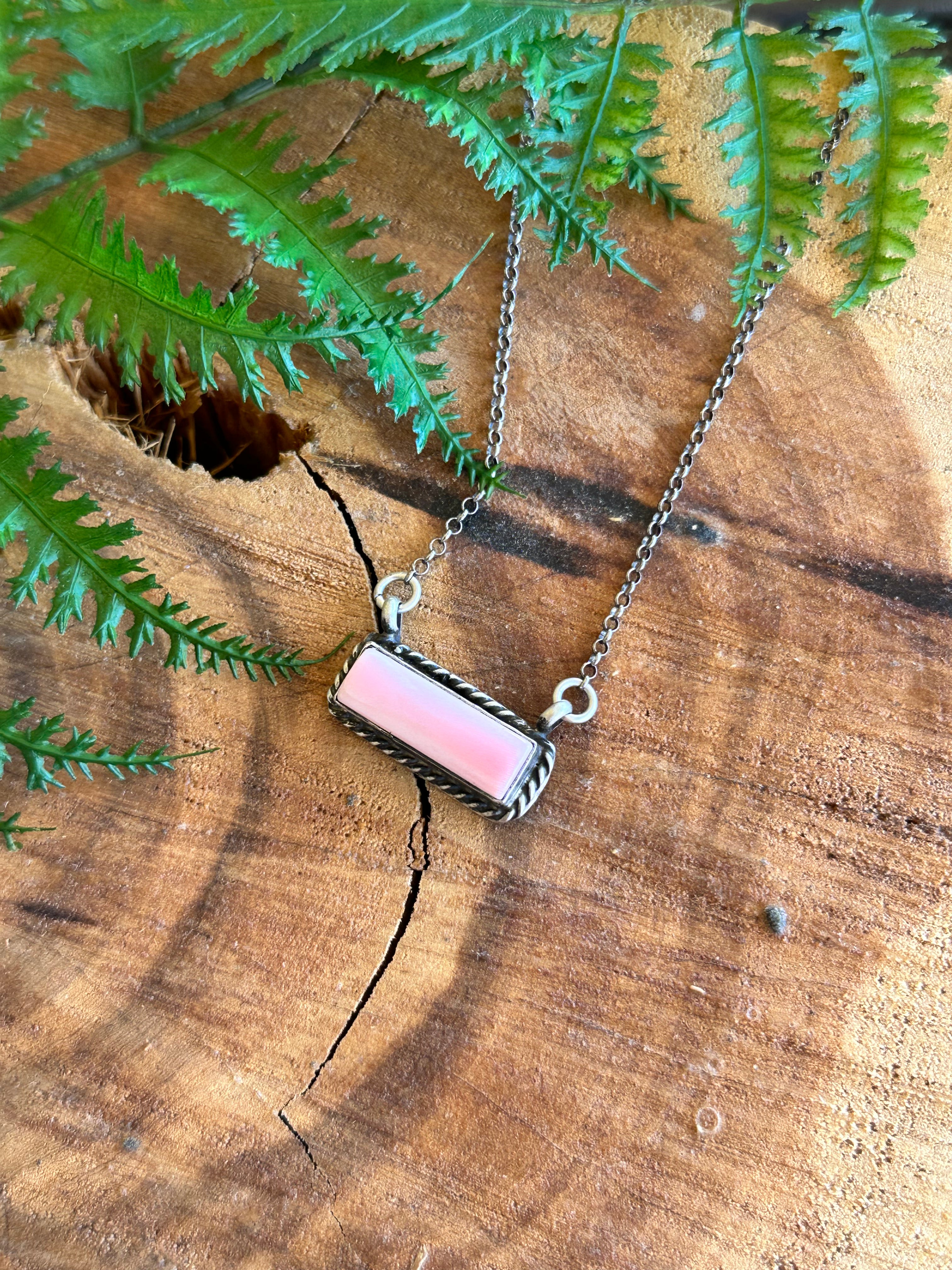 Augustine Largo Pink Conch & Sterling Silver Necklace