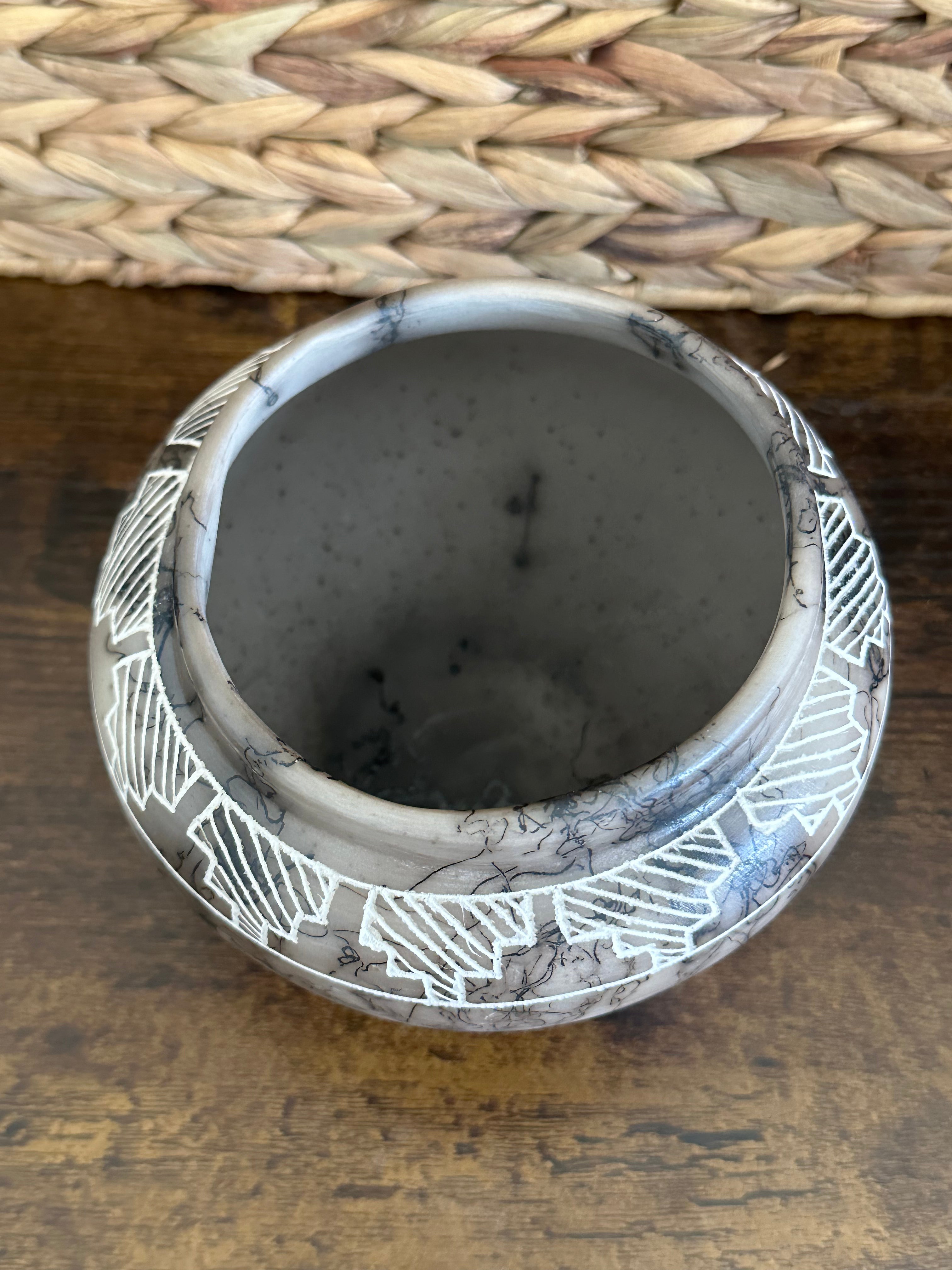 Gary Louis Acoma Tribe Navajo Made Pottery