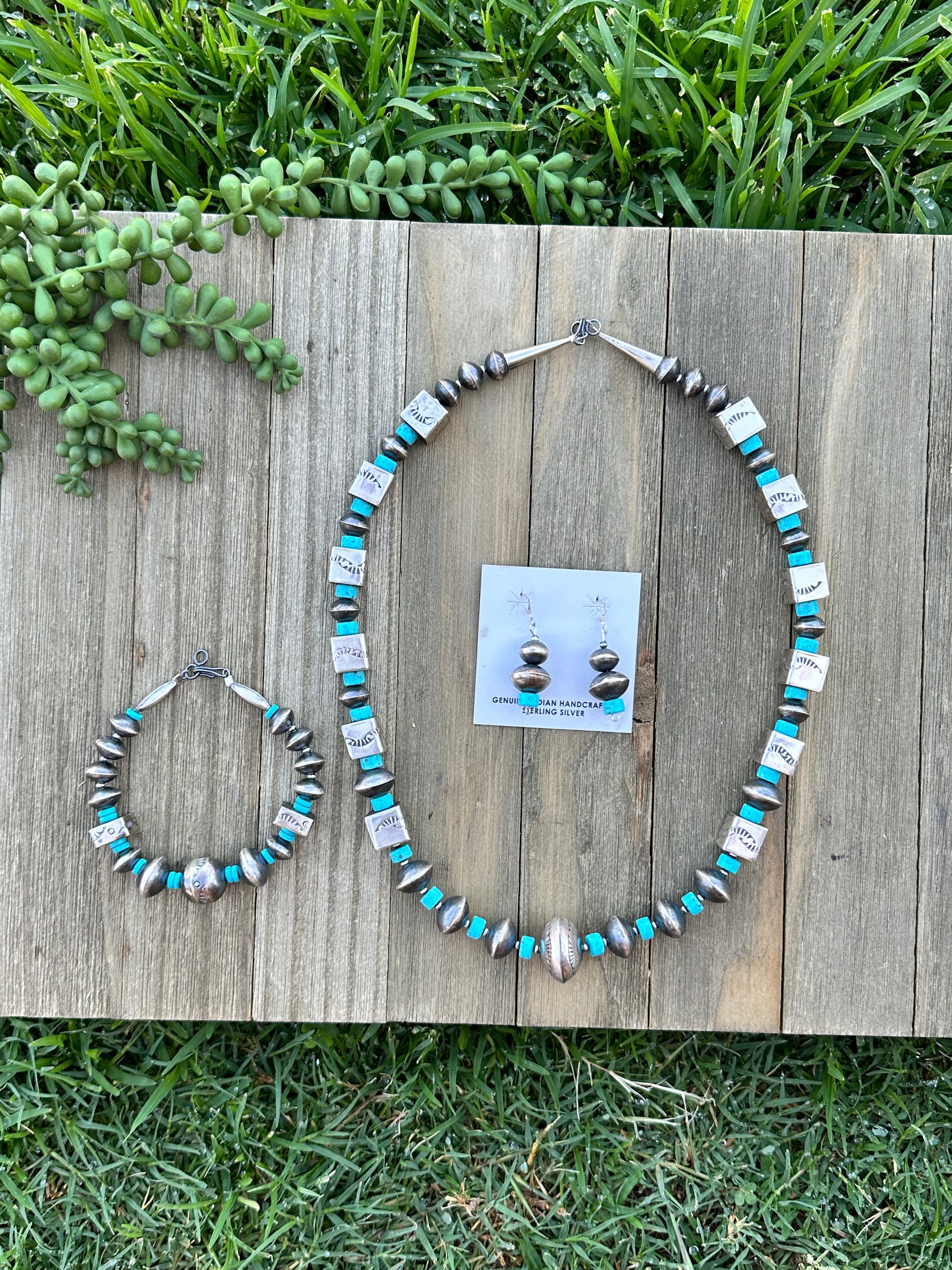 Sophia Becenti Handmade Sterling Silver Pearls Necklace Set