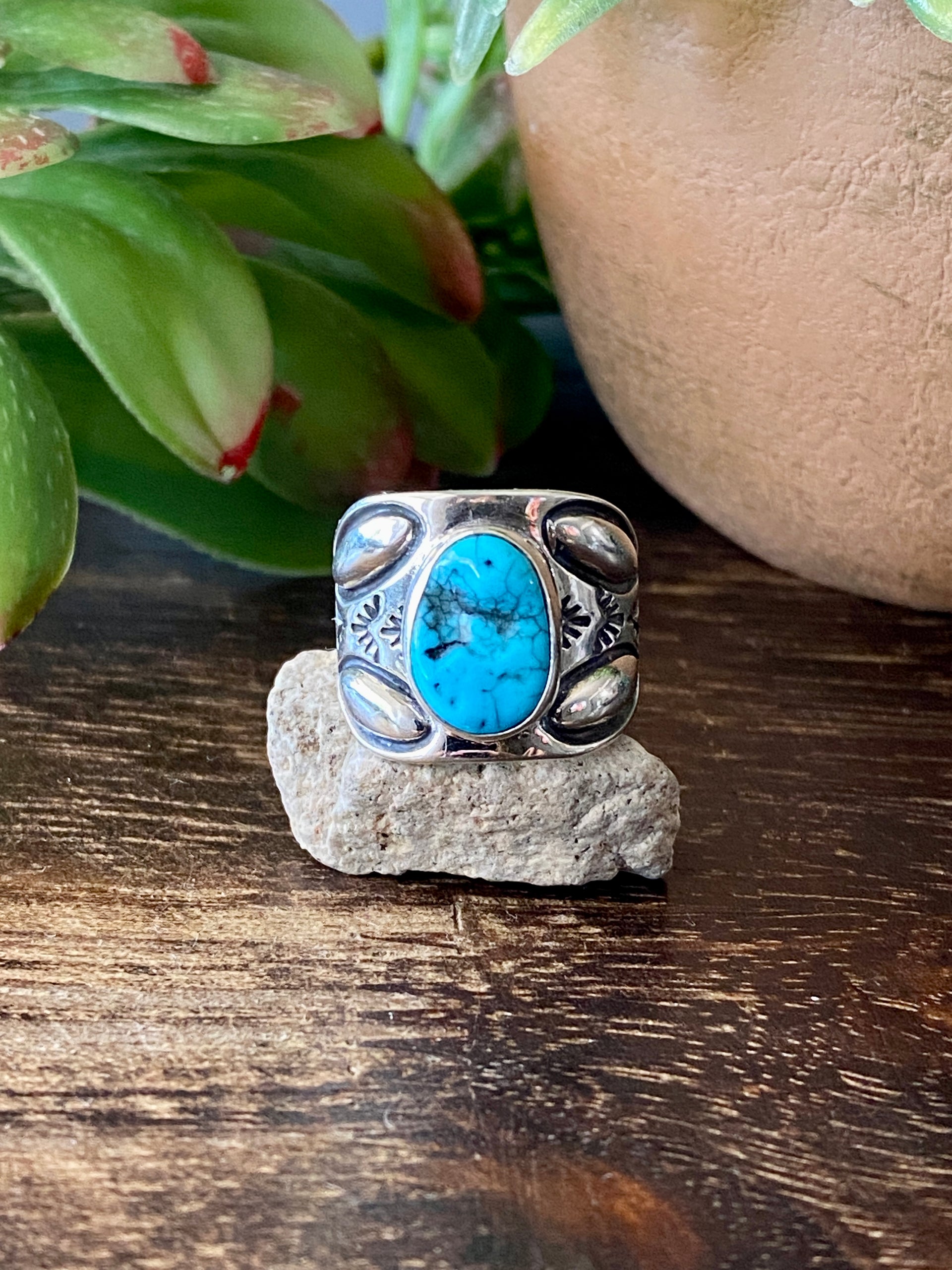 Navajo Made Kingman Turquoise & Sterling Silver Ring Size 6