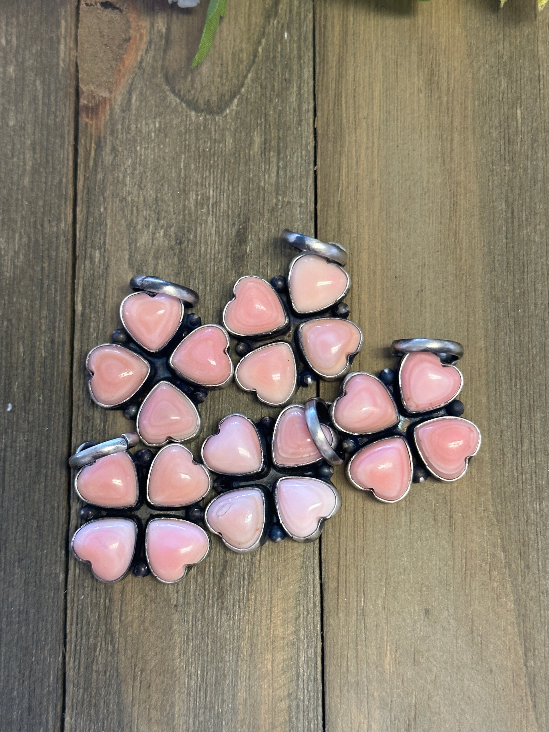 Navajo Made Pink Conch & Sterling Silver 4 Leaf Clover Pendant