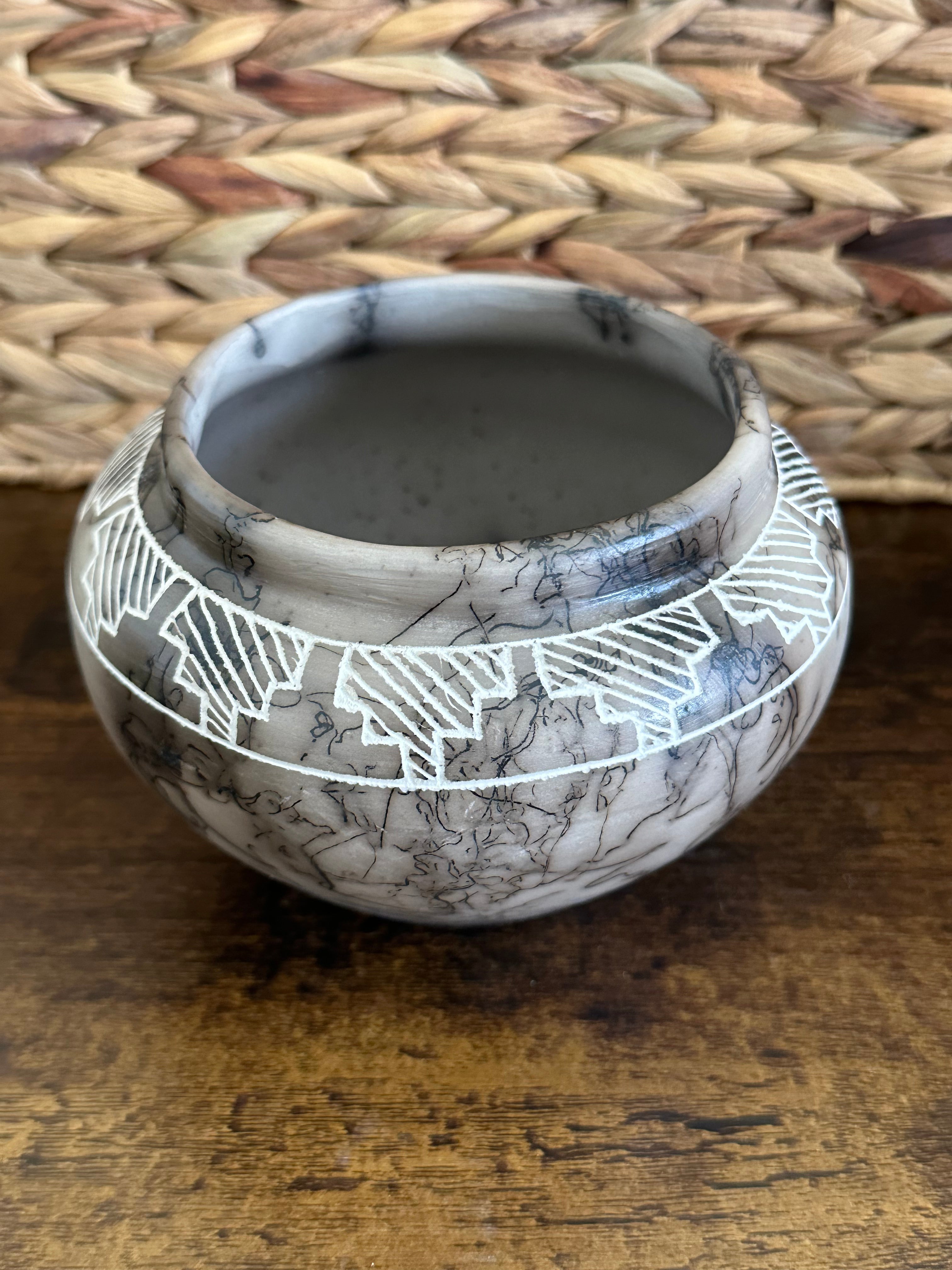 Gary Louis Acoma Tribe Navajo Made Pottery