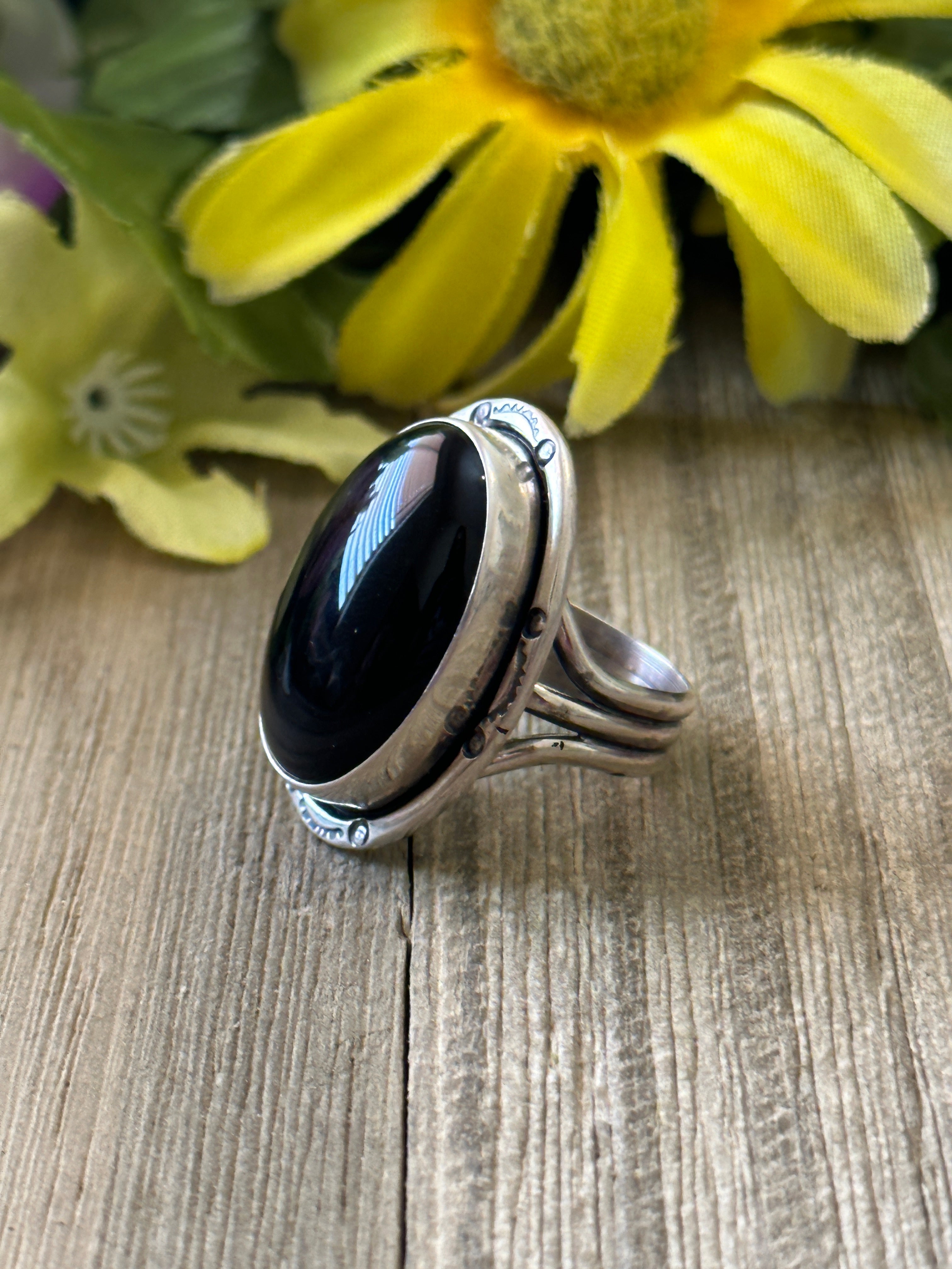 Navajo Made Onyx & Sterling Silver Ring Size 8