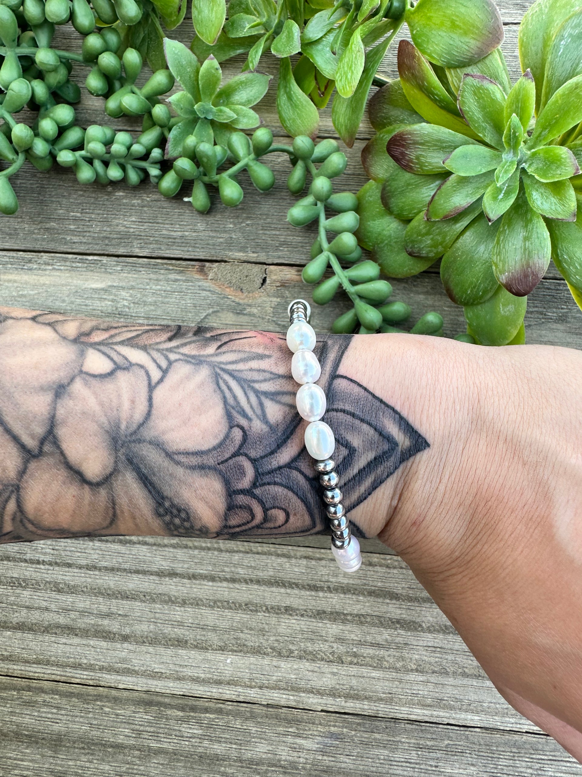 Navajo Strung Fresh Water Pearls & Sterling Silver Beaded Pearls Bracelet
