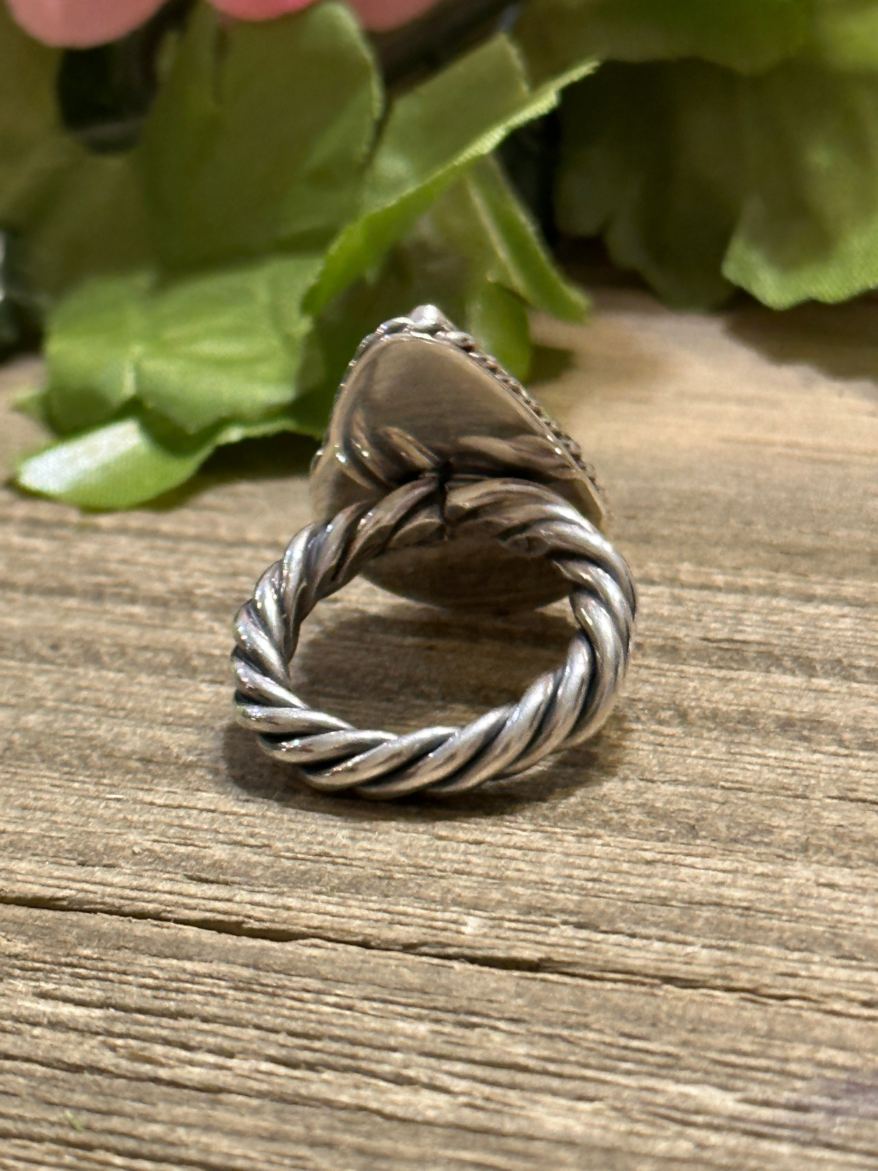 Navajo Made Spiny Oyster & Sterling Silver Ring Size 6.25