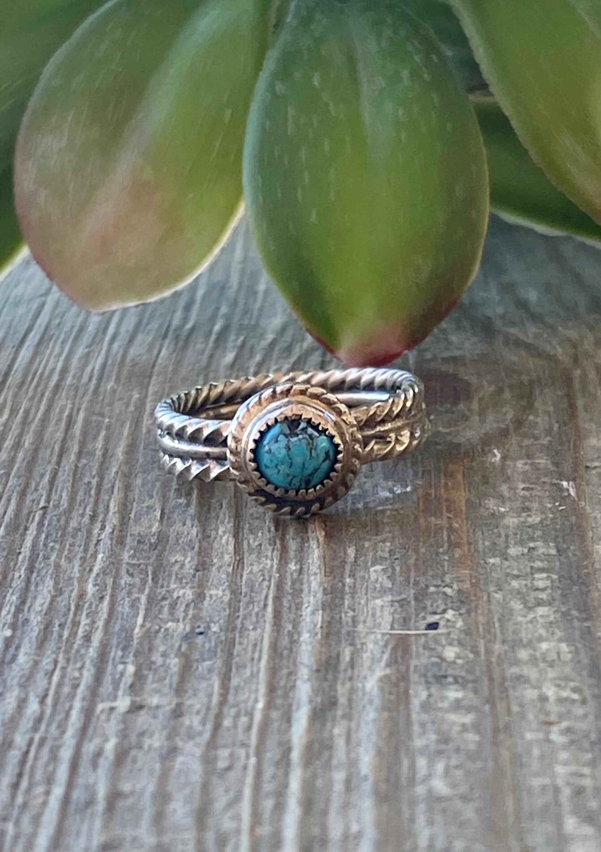 Navajo Made Kingman Turquoise & Sterling Silver Ring Size 5.25