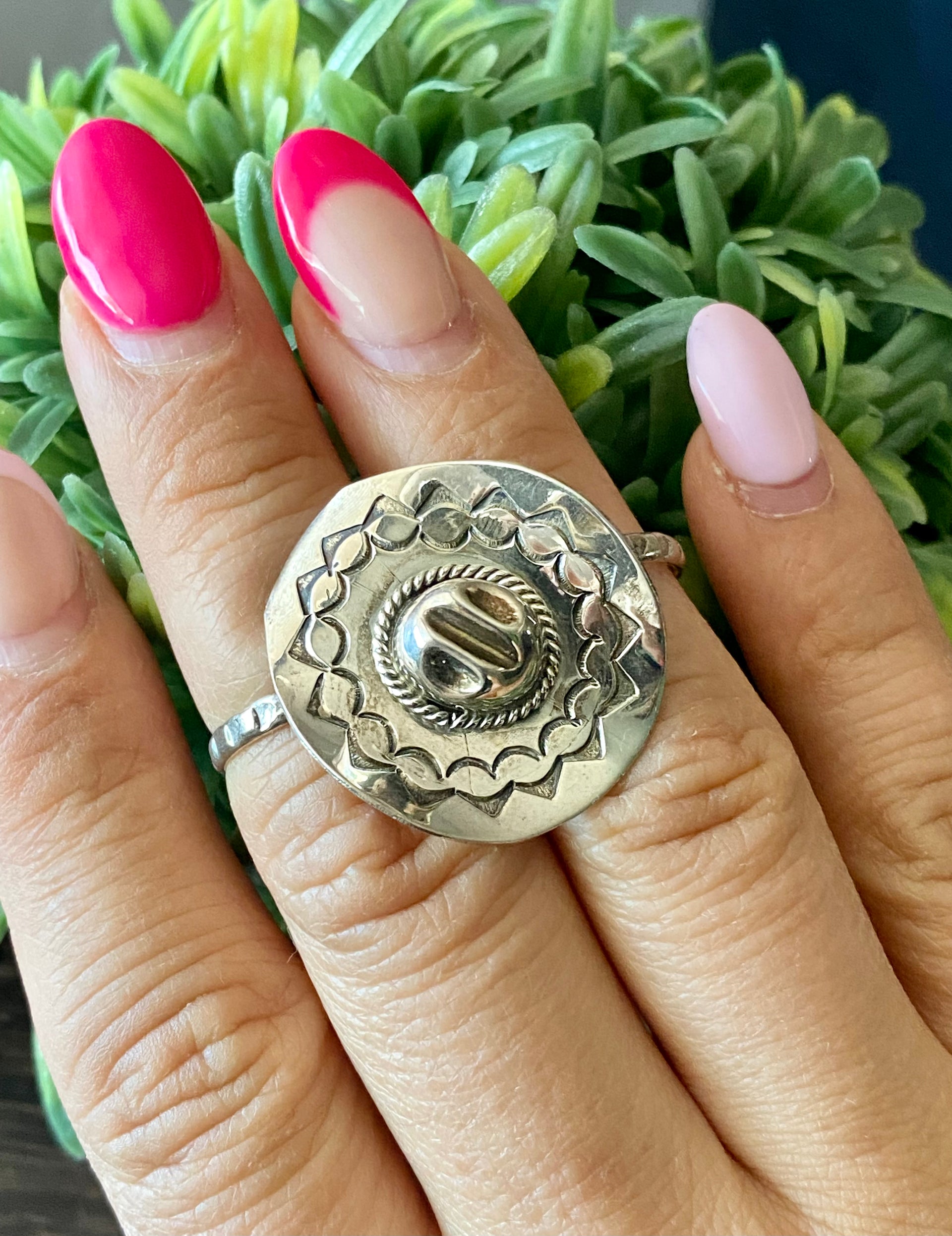 Ben Livingston Sterling Silver Cowboy Hat Ring Size 7-7.5