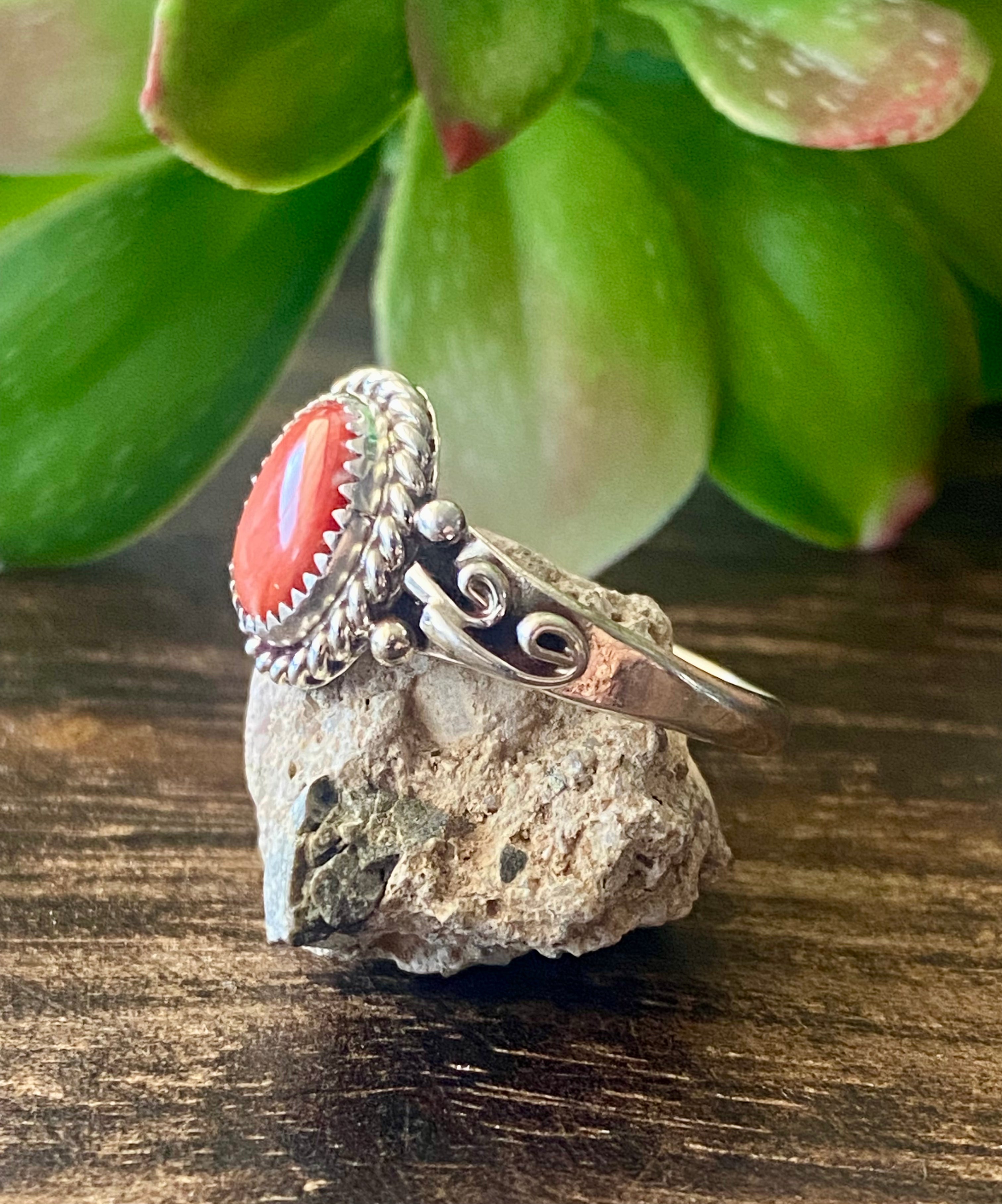 Navajo Made Spiny Oys & Sterling Silver Ring