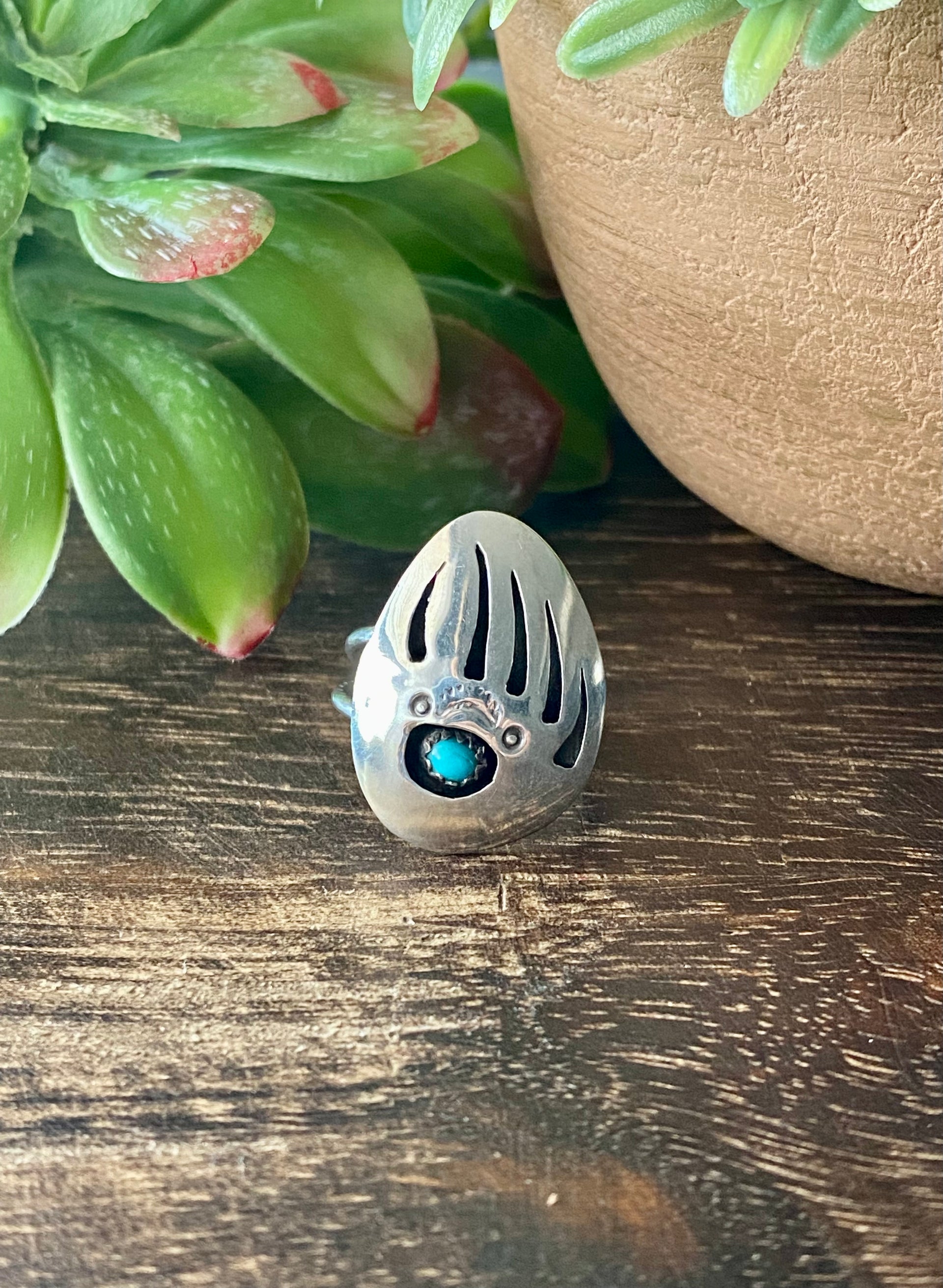 Navajo Made Kingman Turquoise & Sterling Silver Bear Claw Ring Size 7.5