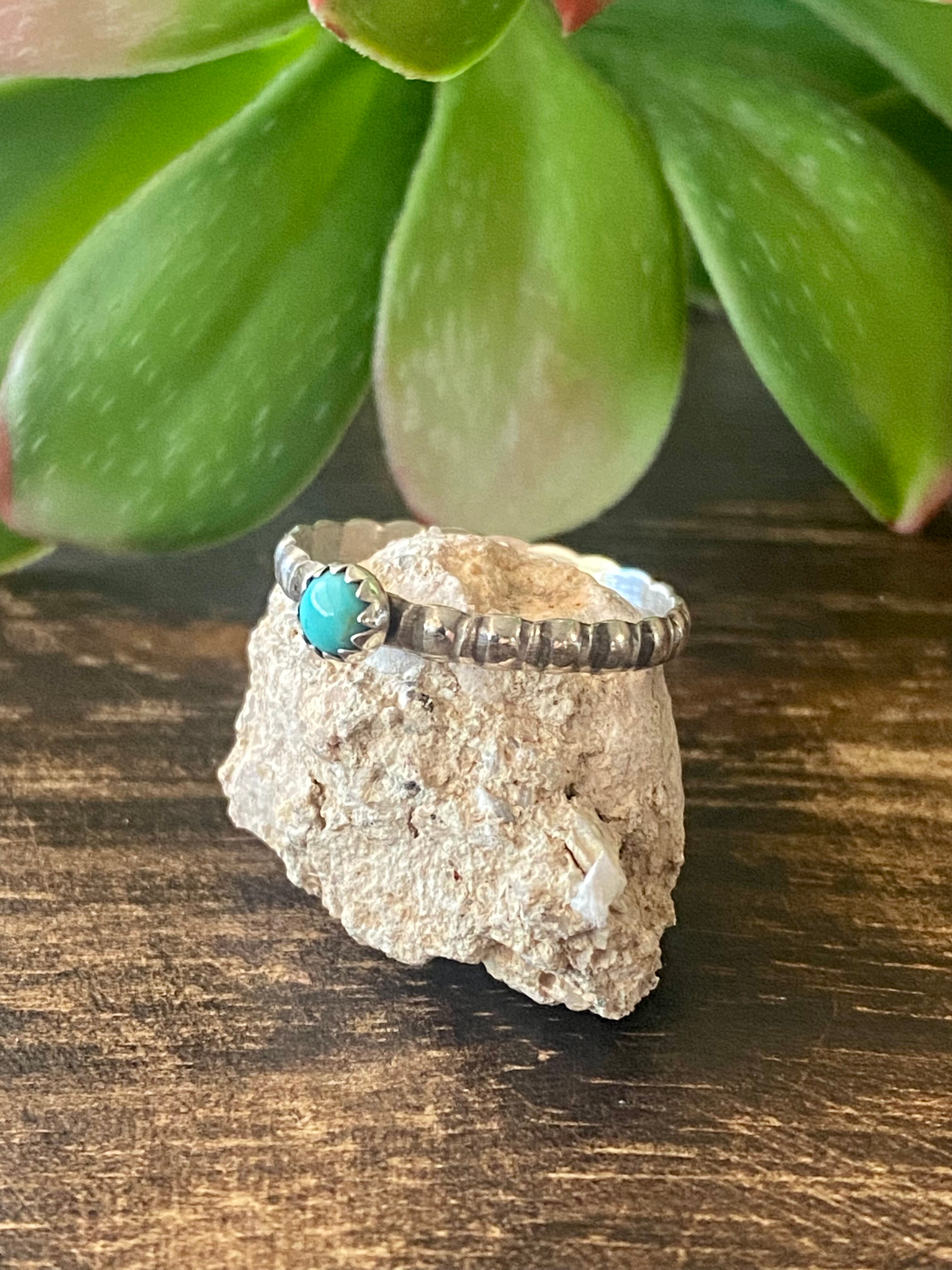 Navajo Made Turquoise & Sterling Silver Ring Size 7.25