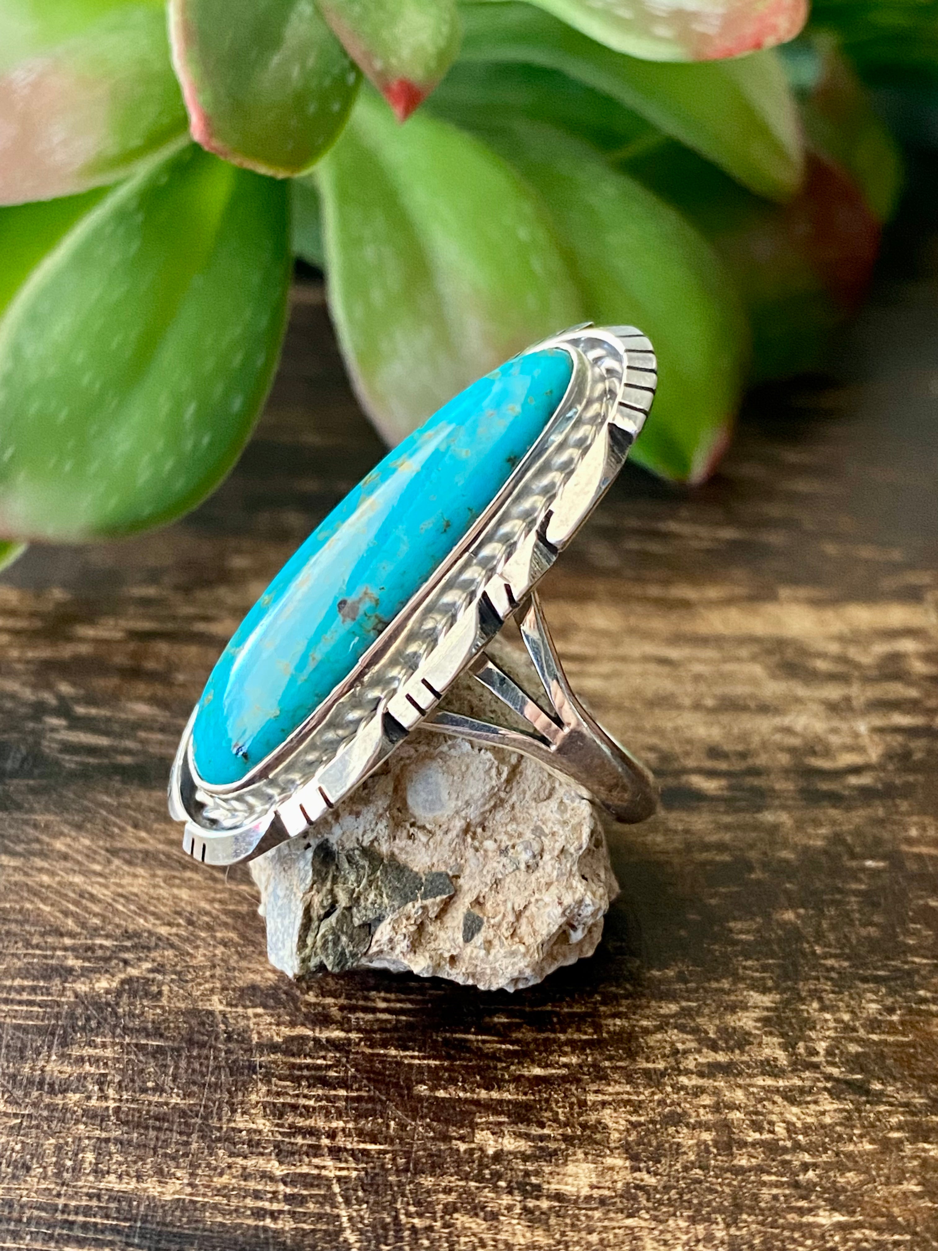 Navajo Made Kingman Turquoise & Sterling Silver Ring Size 7.75